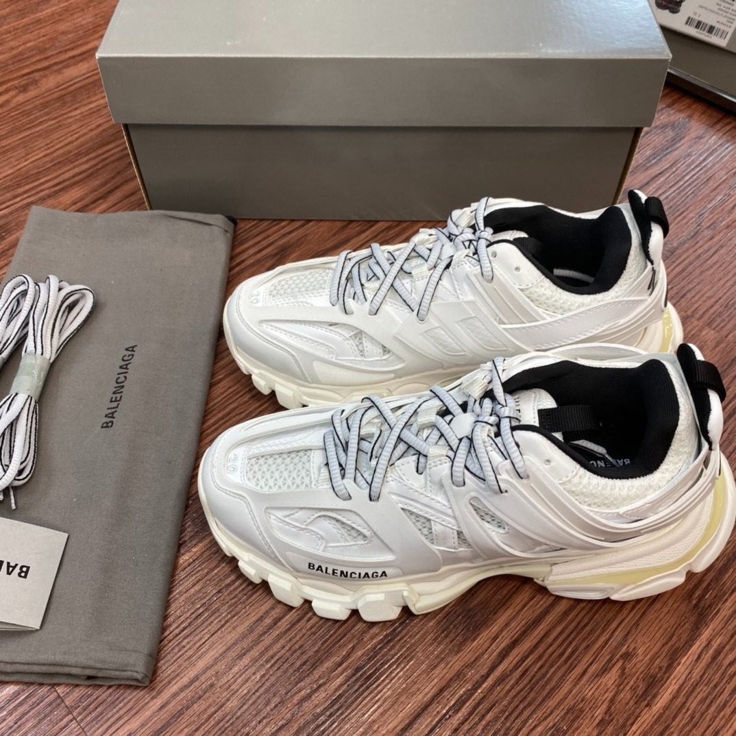 발렌시아가 트랙 스니커즈