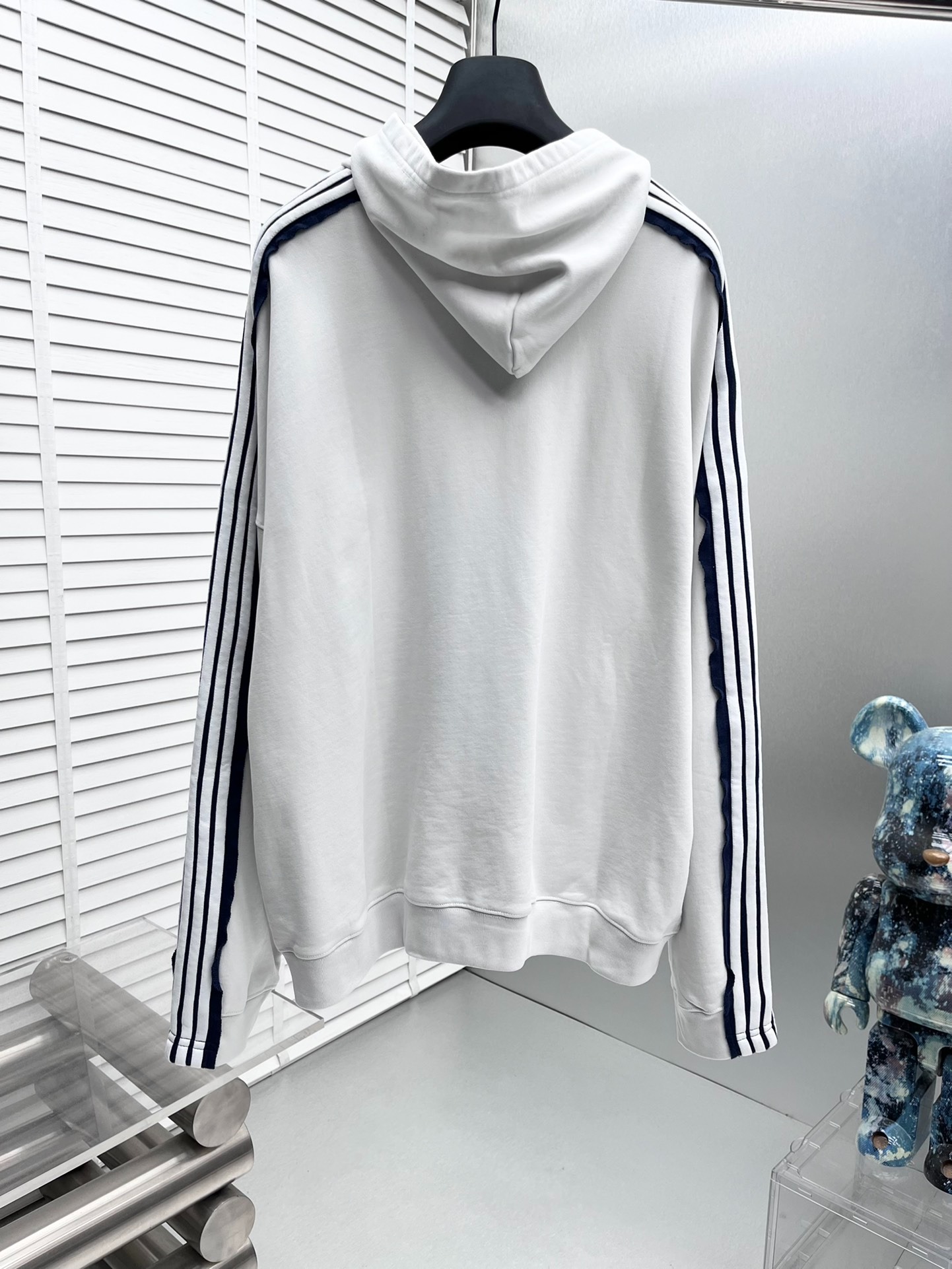 발렌시아가 25FW 신상 후드