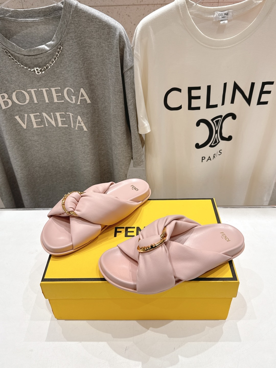 펜디 2025ss 여름 신상 슬리퍼