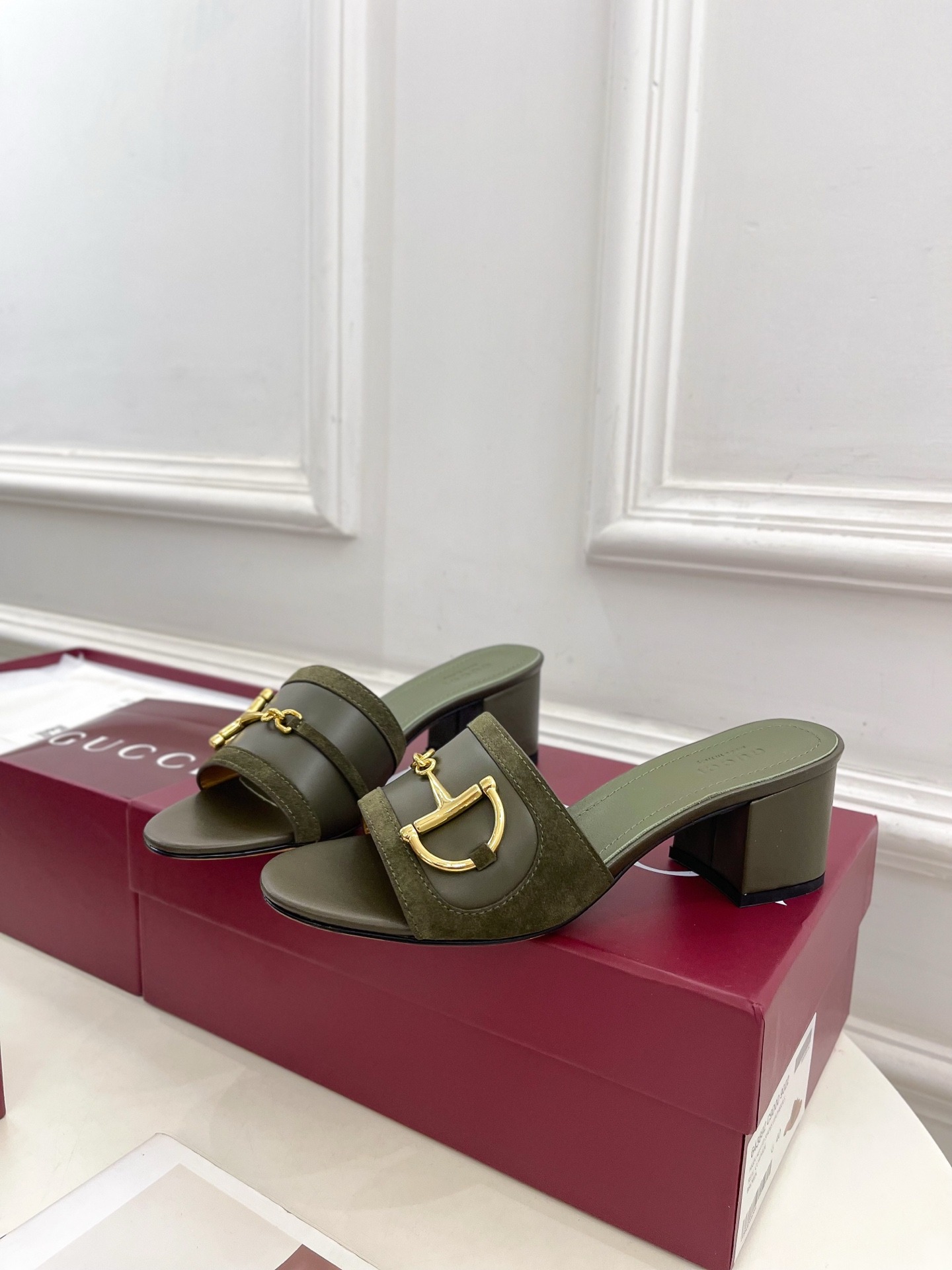 구찌 25 홀스빗 통굽 슬리퍼