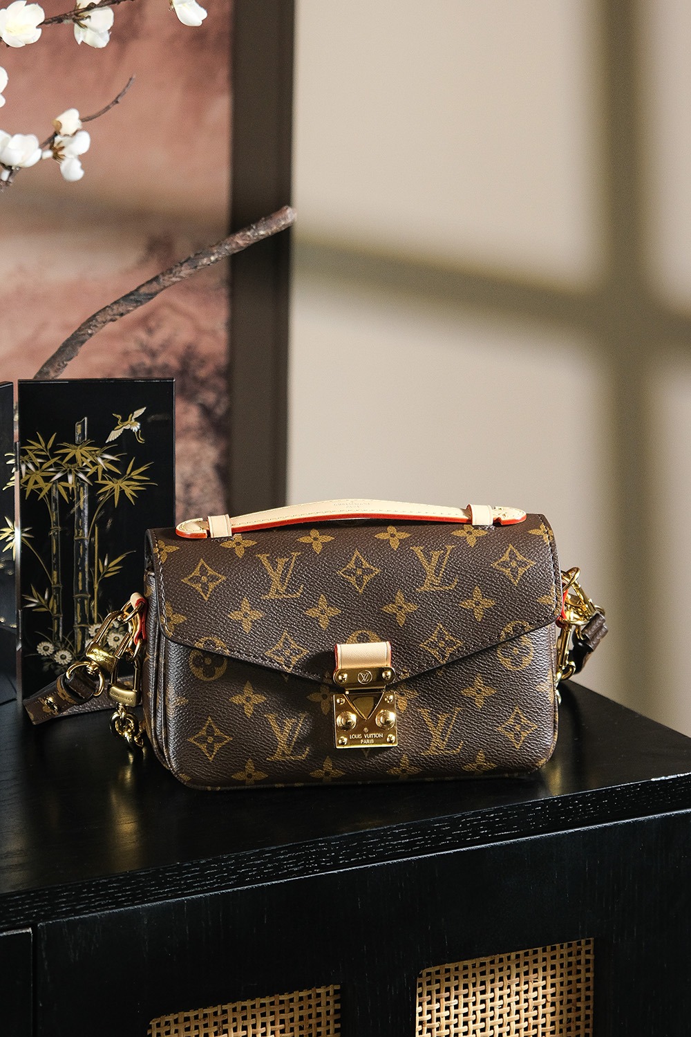 루이비통 포쉐트 메티스 이스트 웨스트 백