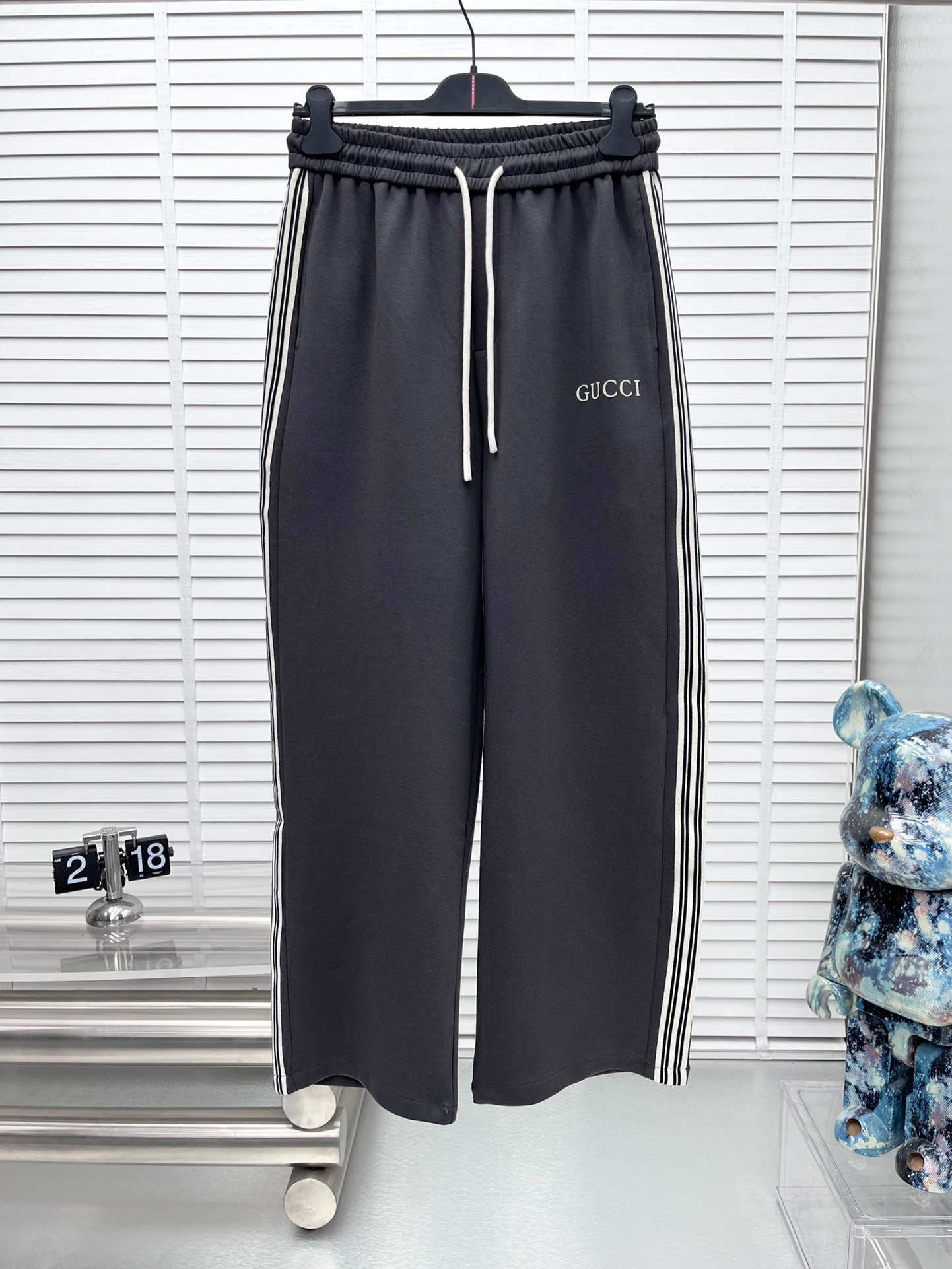 구찌 25ss 봄여름 캐쥬얼 일자 팬츠