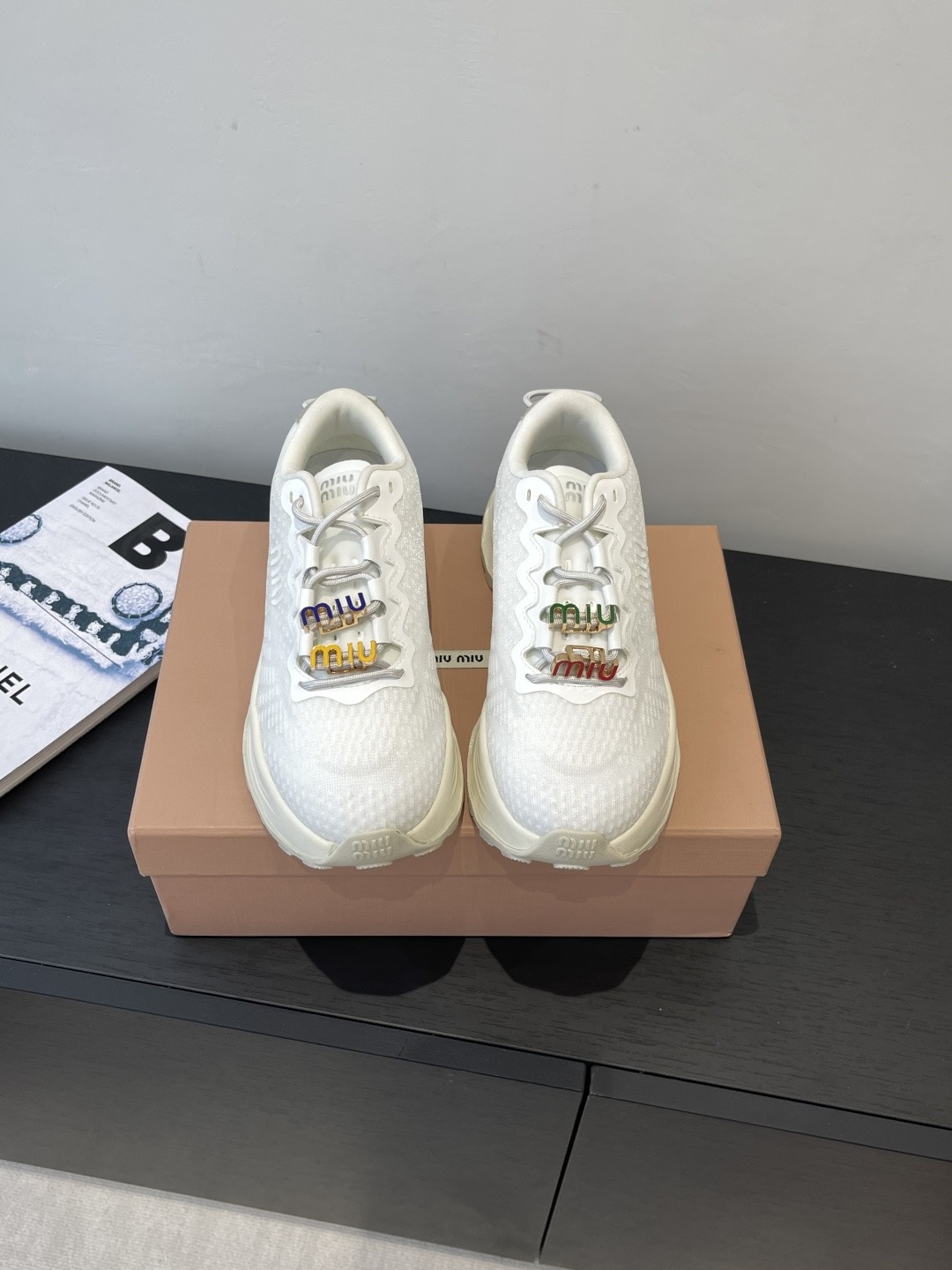 미우미우 2025 최신 아메리칸 스니커즈