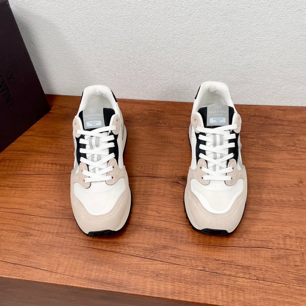 발렌티노 V LOGO PACE 남성 스니커즈