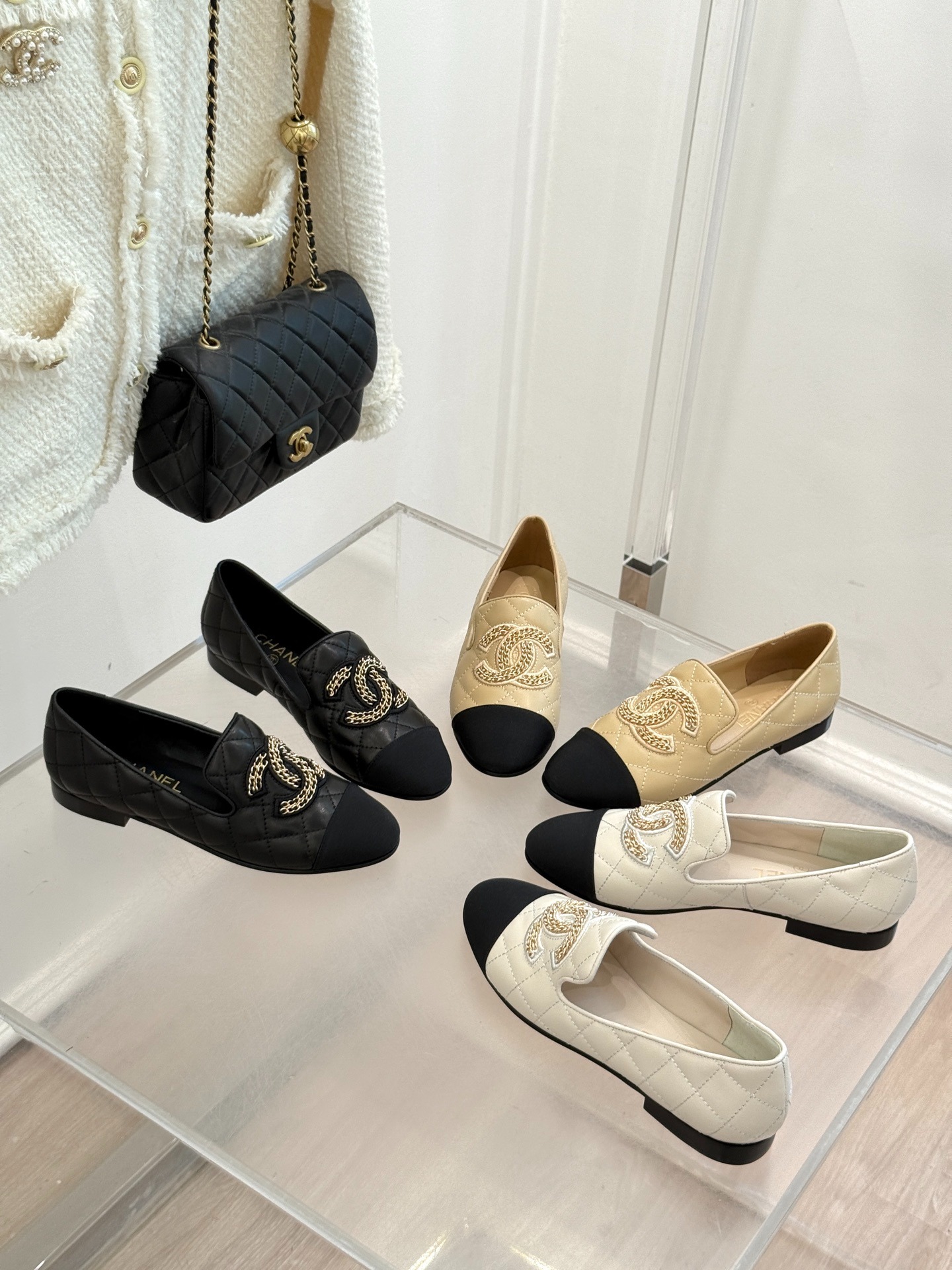 샤넬 클래식 퀼팅 펌프스 로퍼