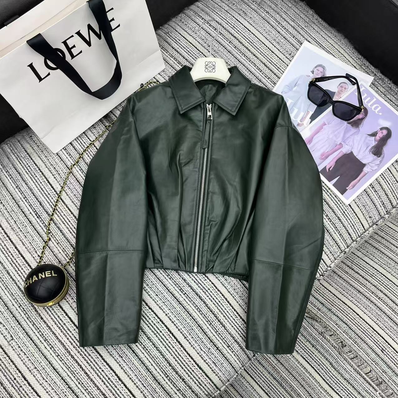 로에베 25 신상 숄카라 양가죽 점퍼