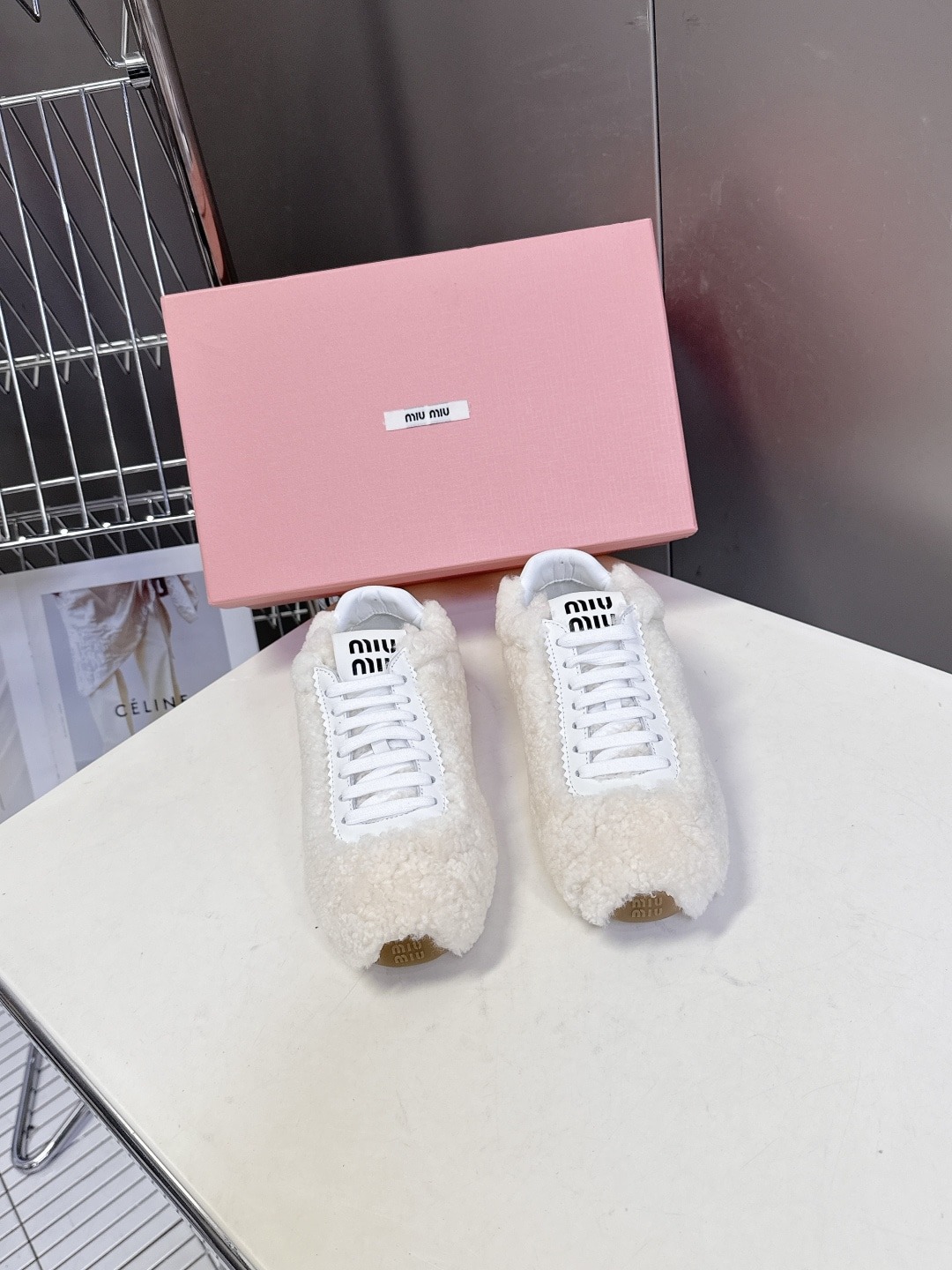 미우미우 신상 가보시 털 슈즈
