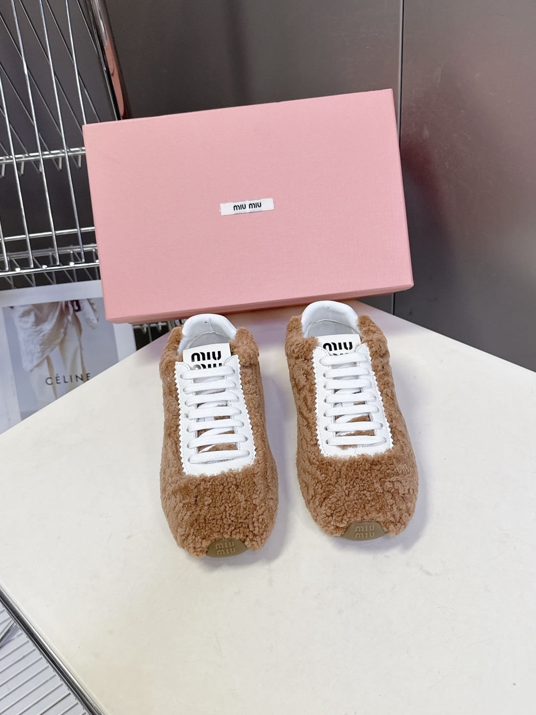 미우미우 신상 가보시 털 슈즈