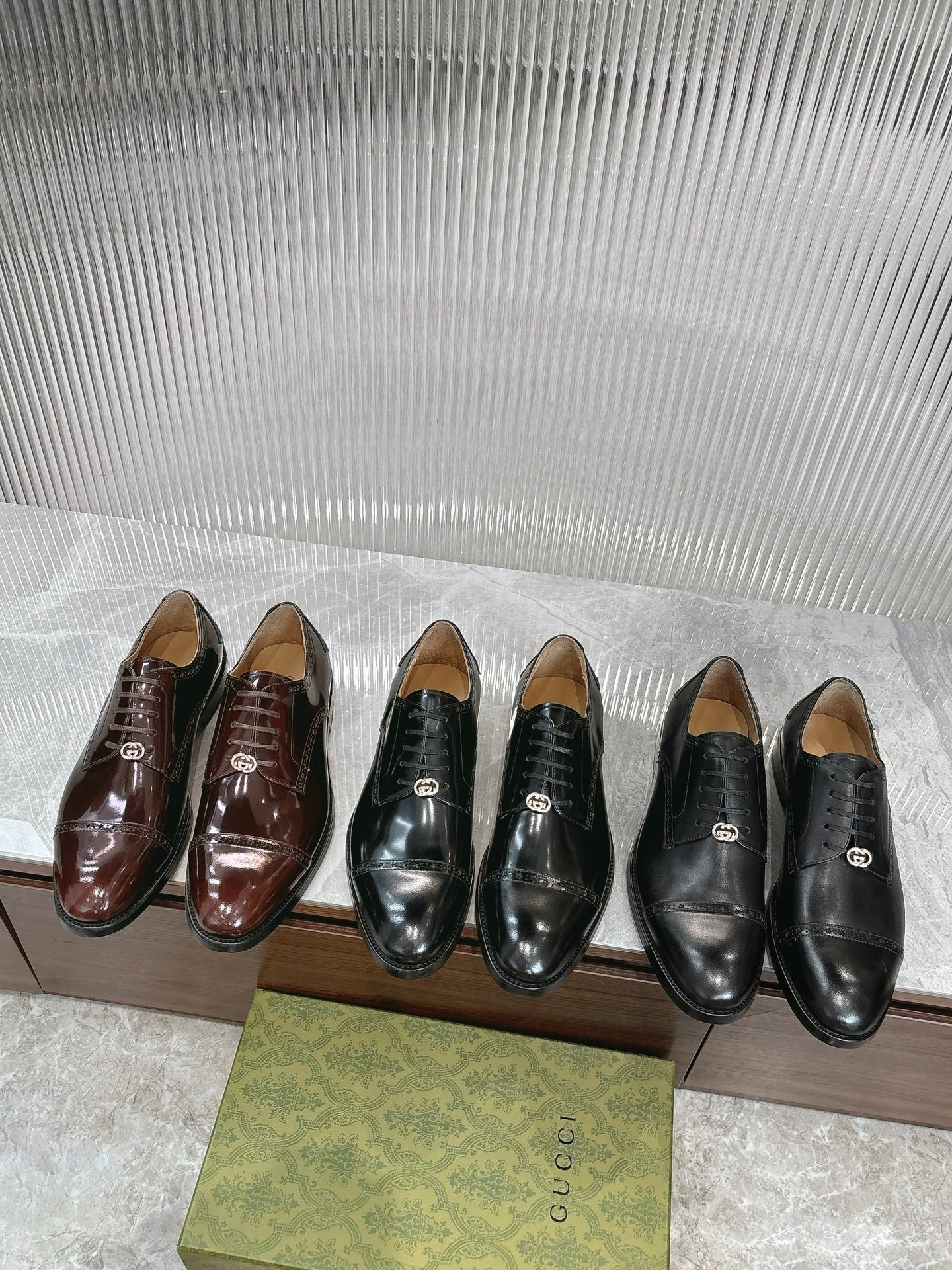 구찌 베스트 남성 옥스퍼드화