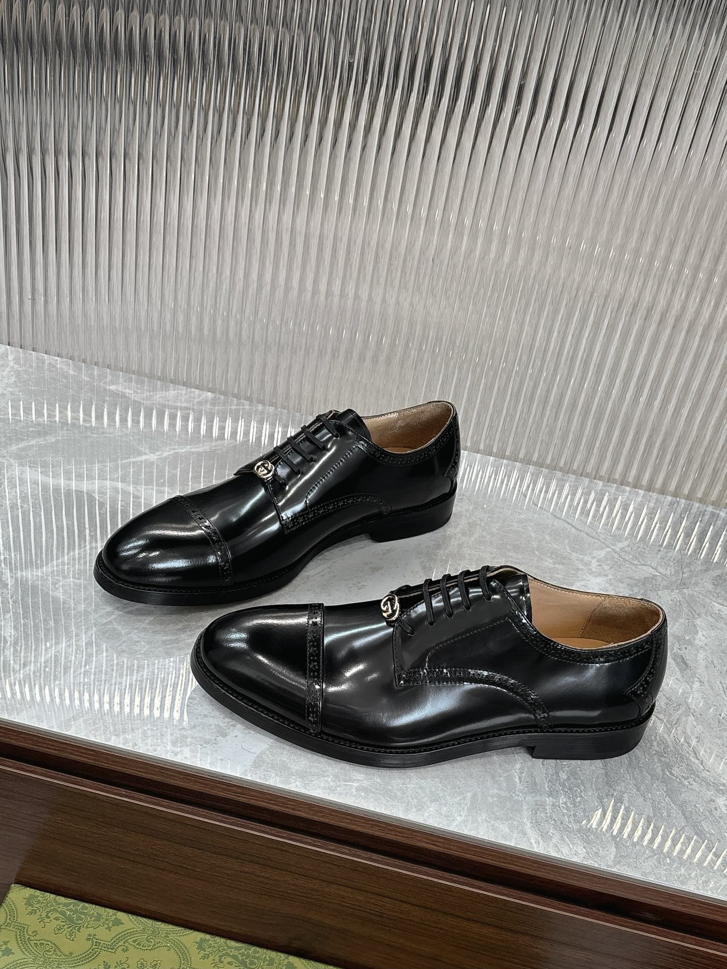 구찌 베스트 남성 옥스퍼드화