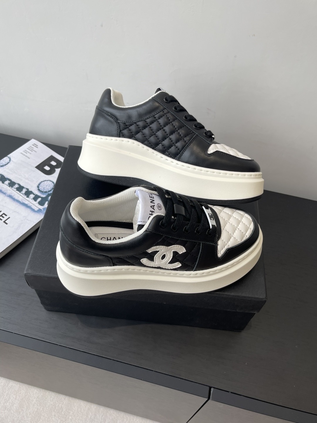 샤넬 25ss 봄여름 신상 통굽 스니커즈