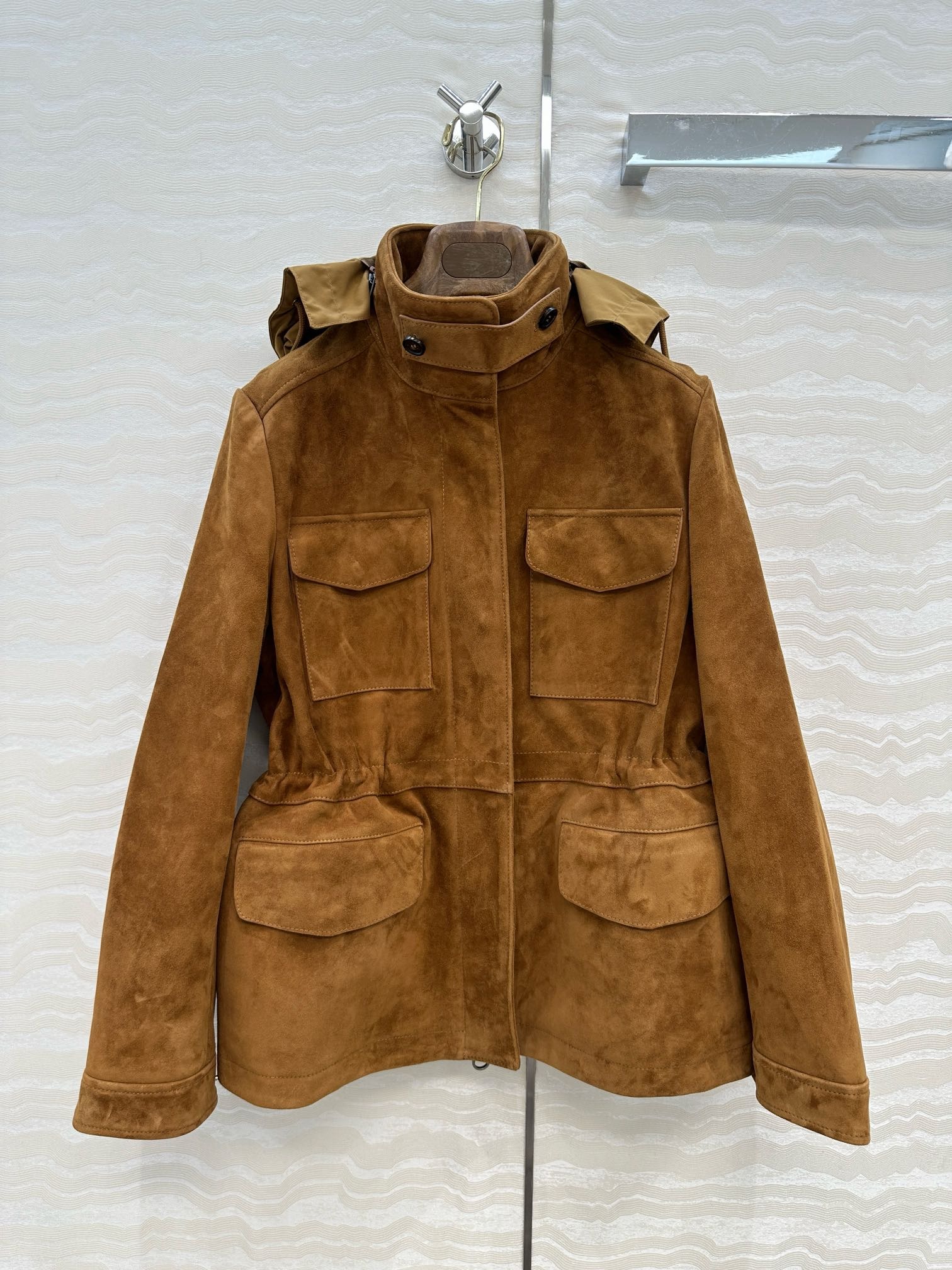 로로피아나 트래블러 가죽 코트