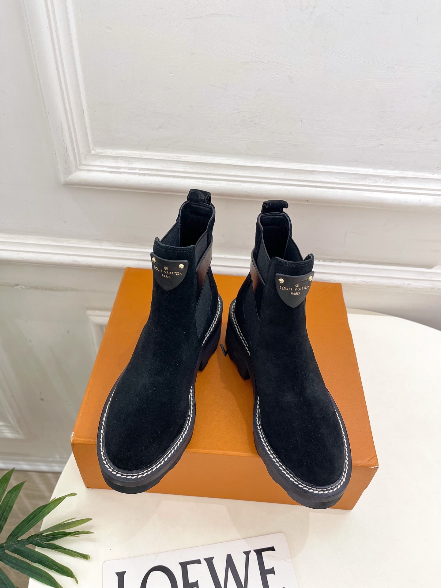 루이비통 25 신상 메탈 앵클 라이더 부츠