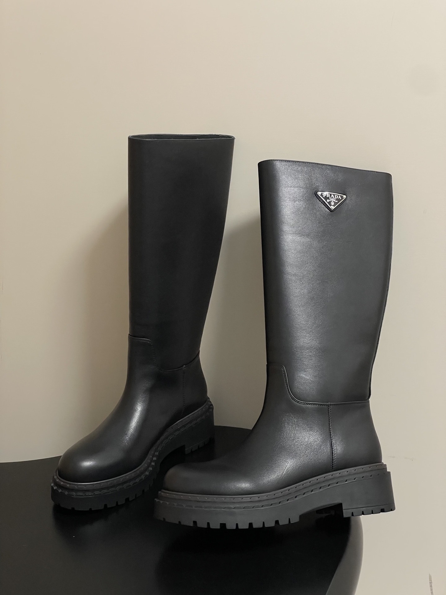 프라다 25Fw 신상 롱부츠