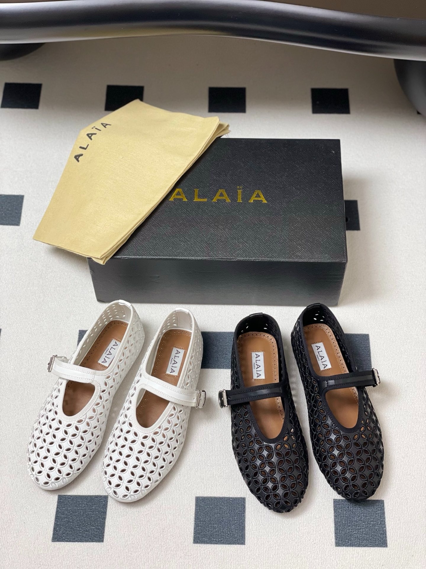 알라이아 프렌치 버클 메리제인 플랫