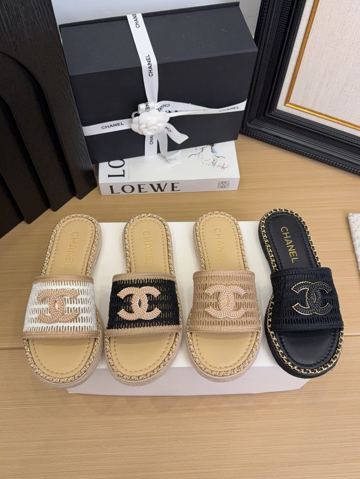 샤넬 25 신상 고퀄리티 플랫 체인 슬리퍼