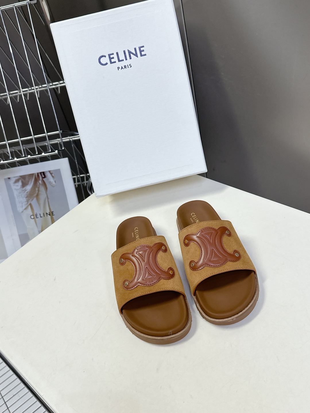 셀린느 봄여름 신상 버켄슬리퍼