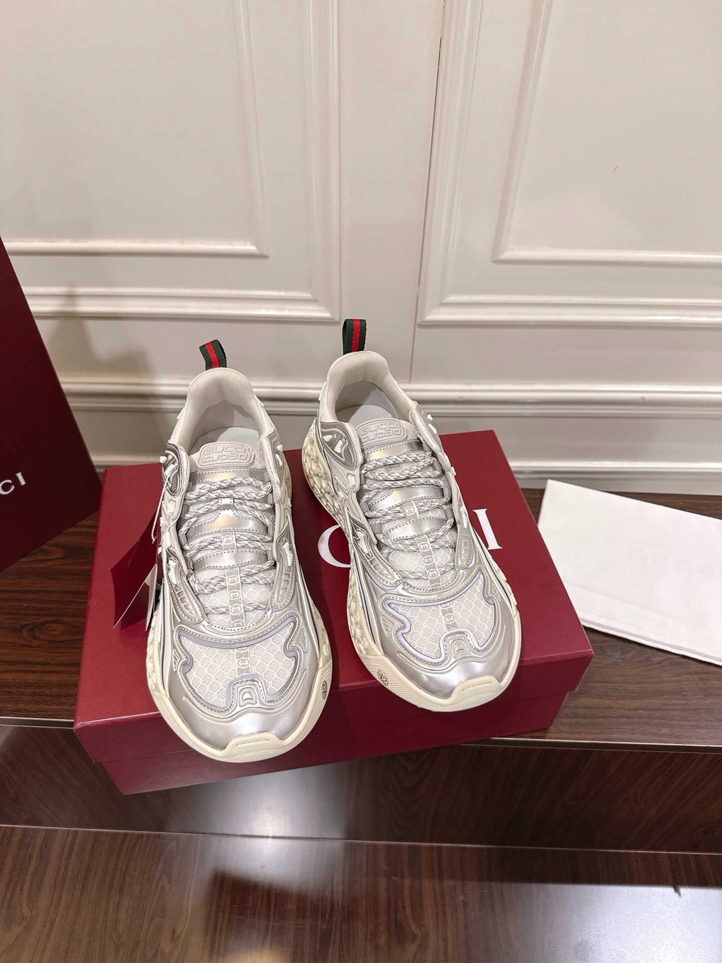 구찌 3D 시리즈 글로벌 커플 운동화