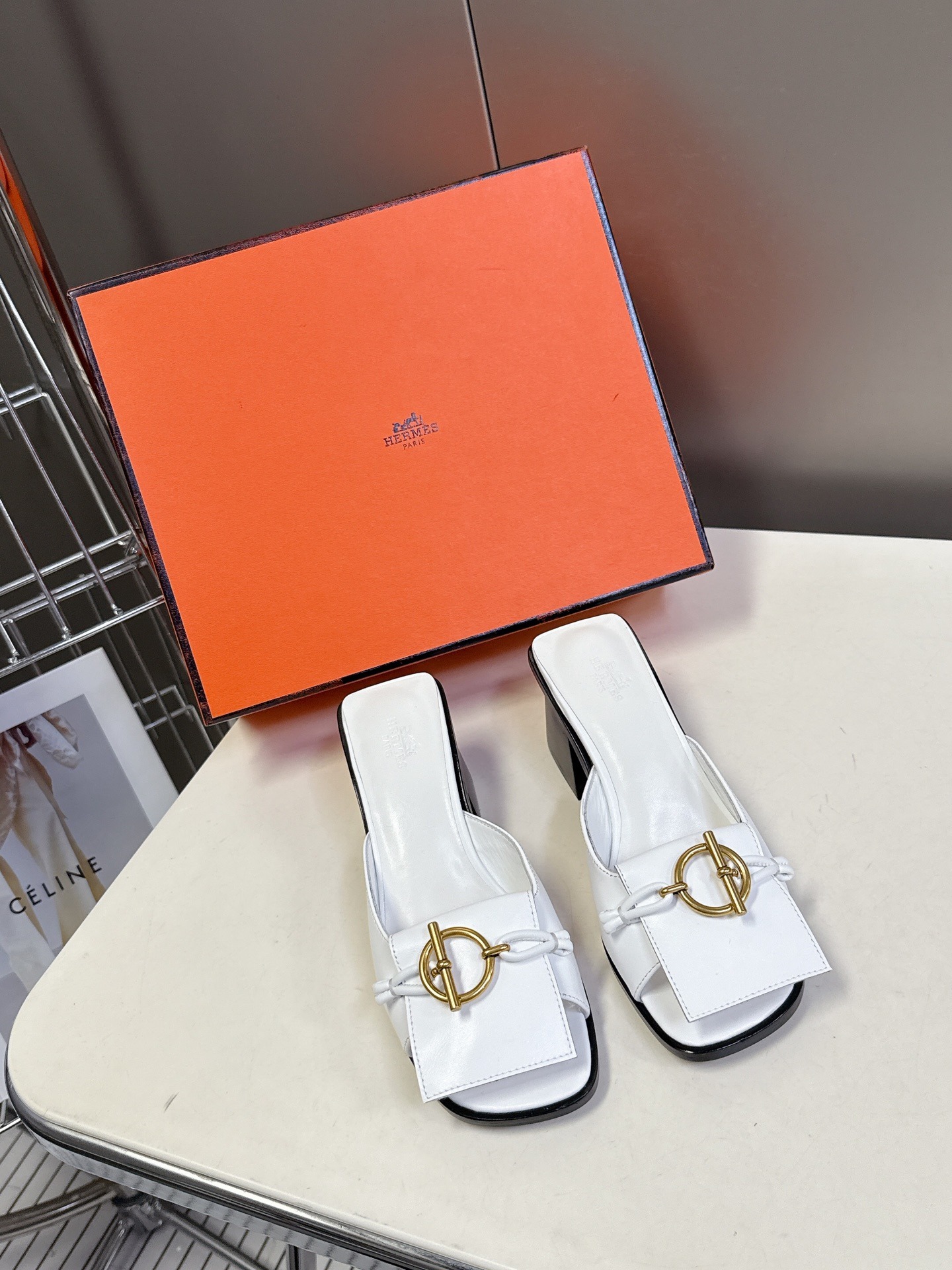 에르메스 봄여름 최신 통굽 슬리퍼