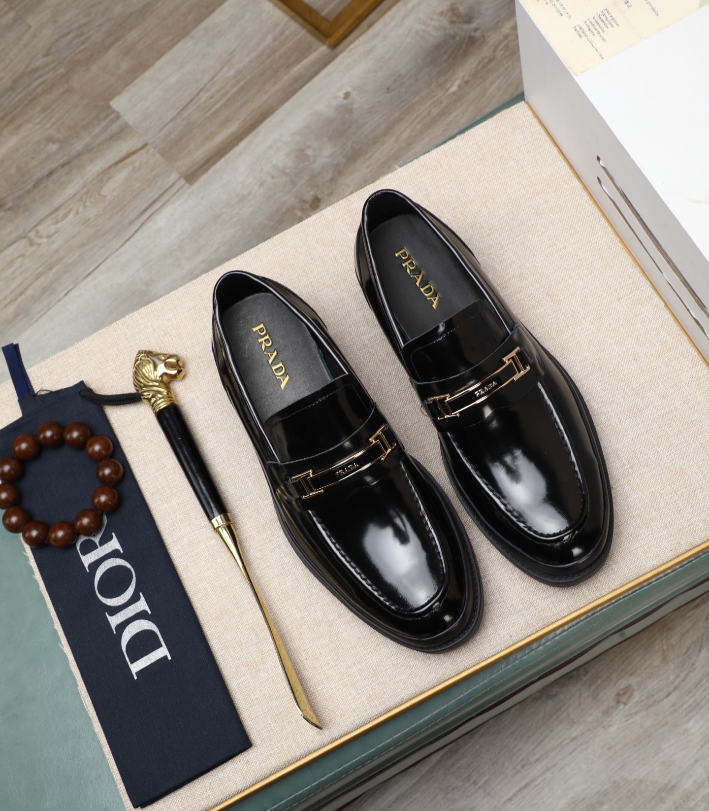 프라다 스틸와펜 크레페솔 페니 로퍼