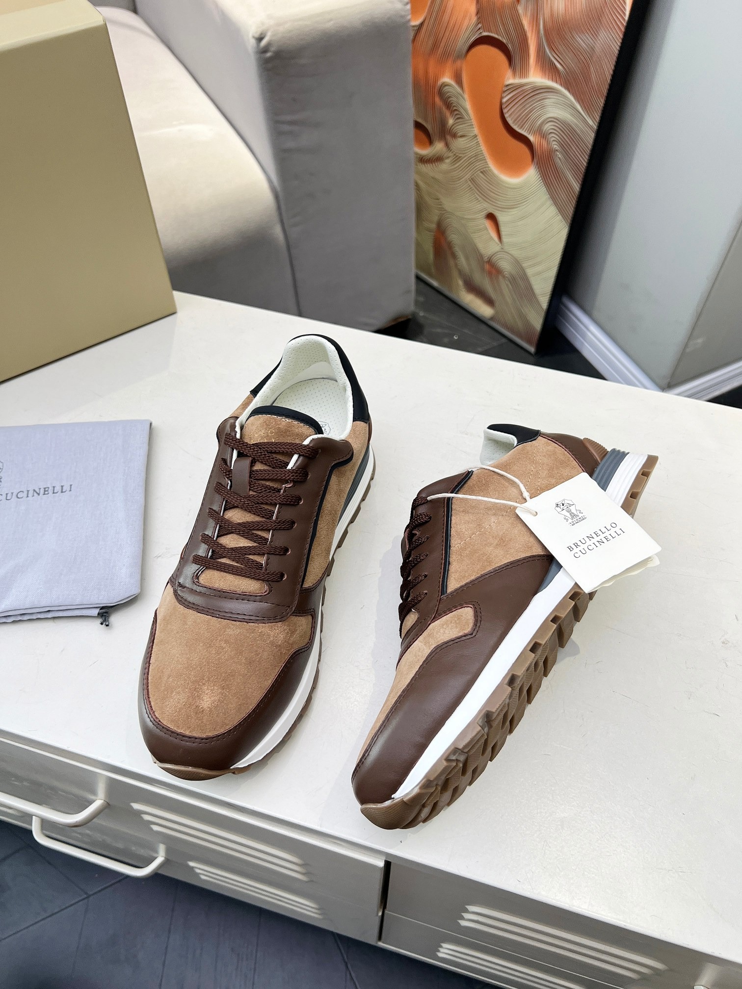 브루넬로쿠치넬리 쿠치넬리 스웨이드&가죽 남성 스니커즈