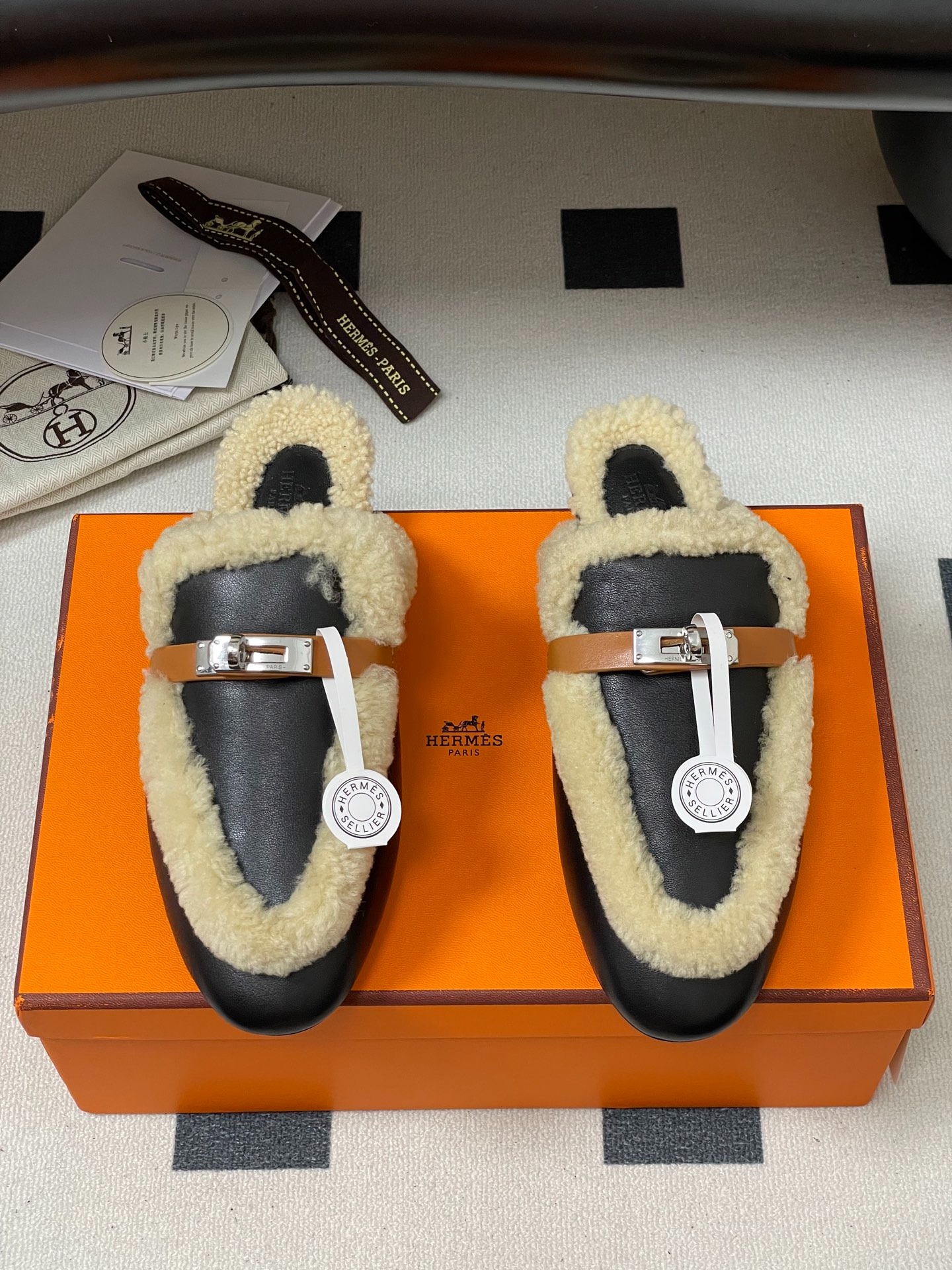 에르메스 오즈울 뮬러 클래식 켈리백 세미슬리퍼