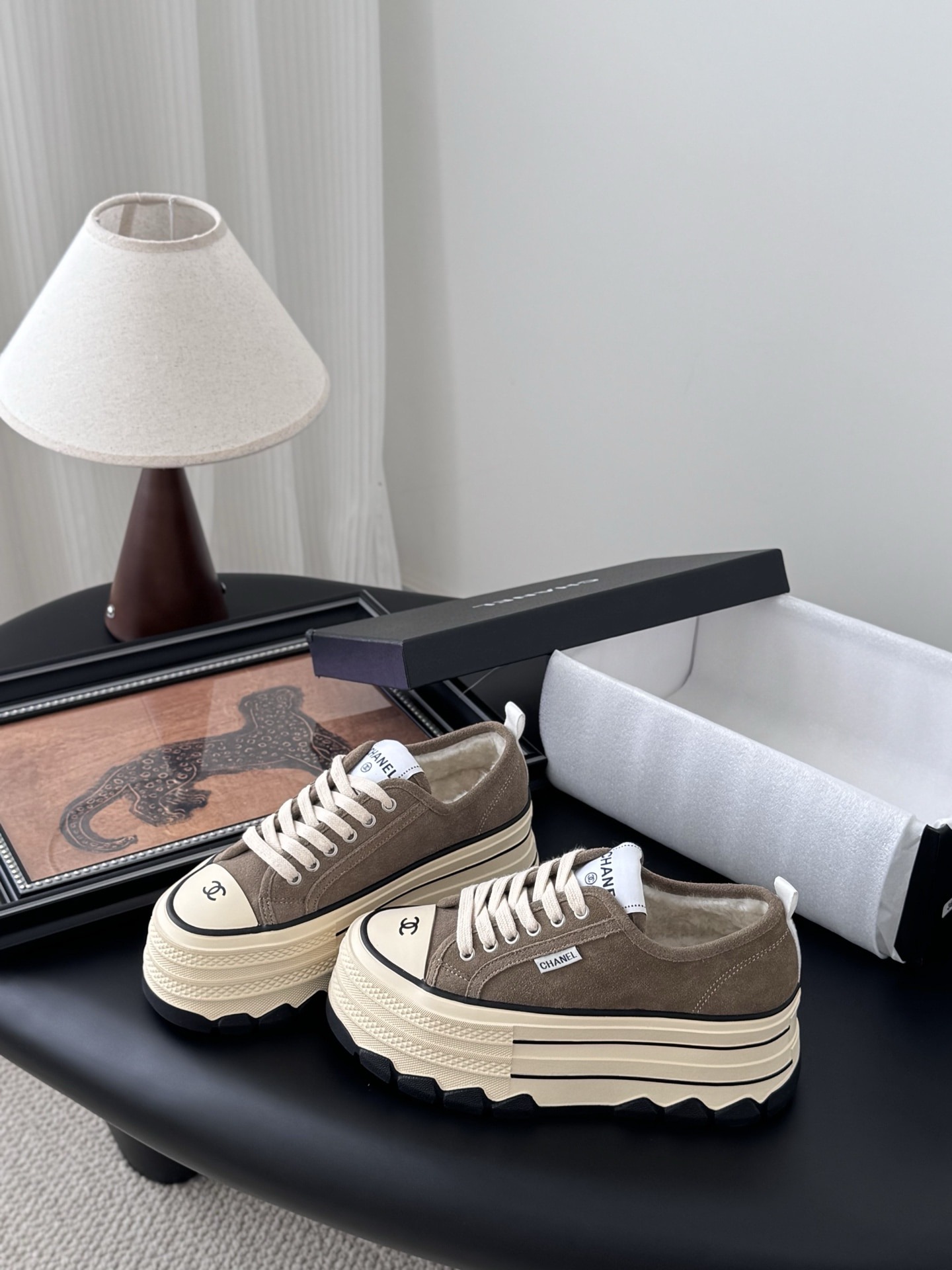 샤넬 양털 통굽 스니커즈