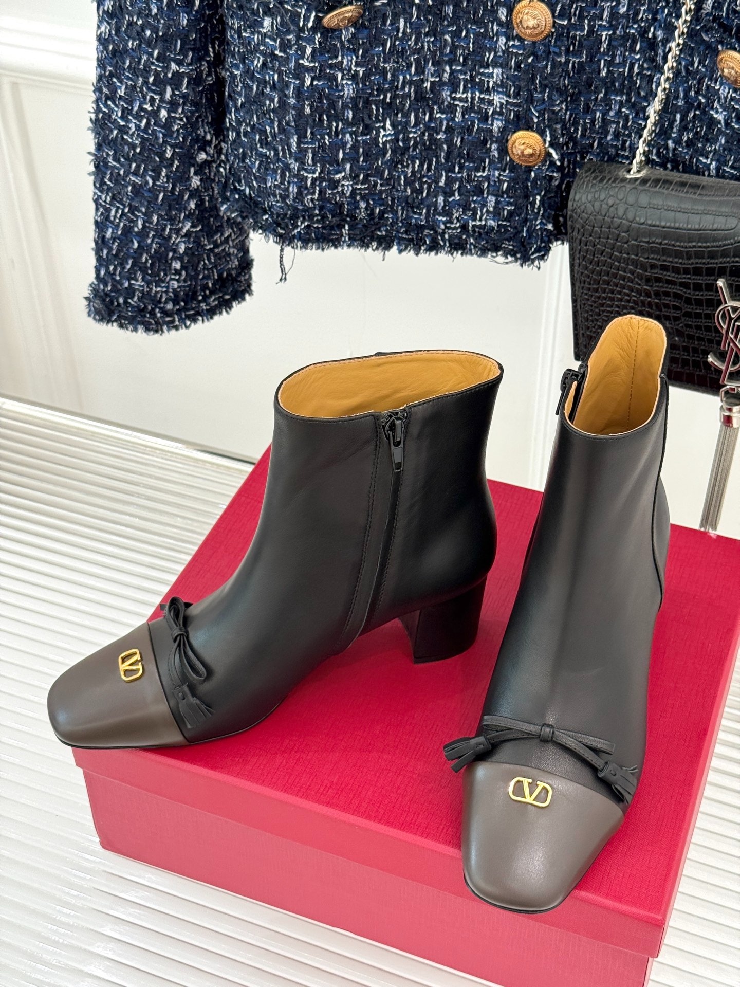 발렌티노 25WF 신상 스틸레토 앵클부츠