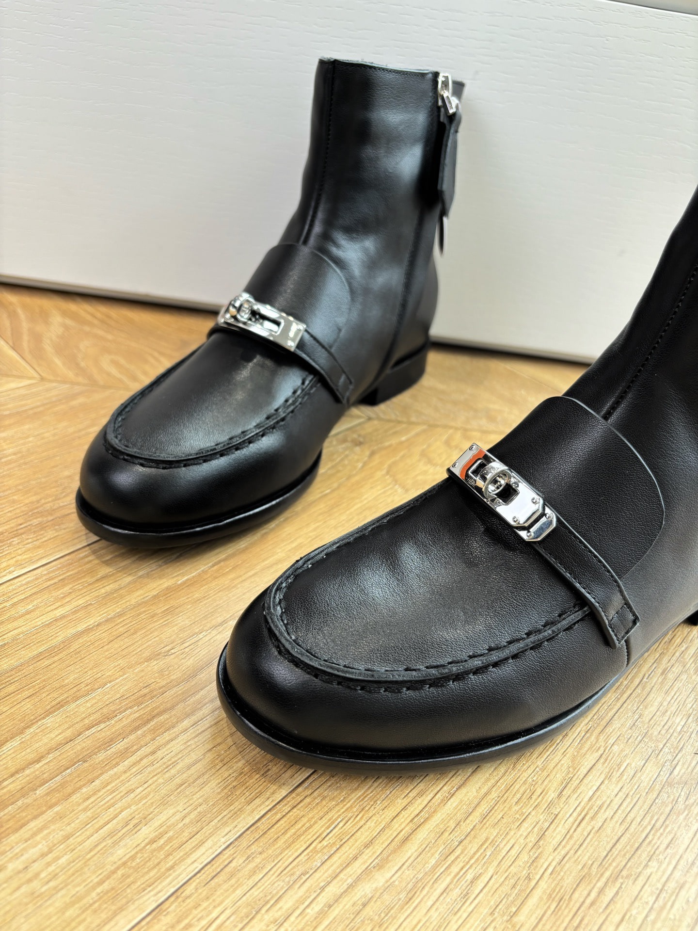 에르메스 25WF 가을 겨울 신상 켈리 버클 플랫