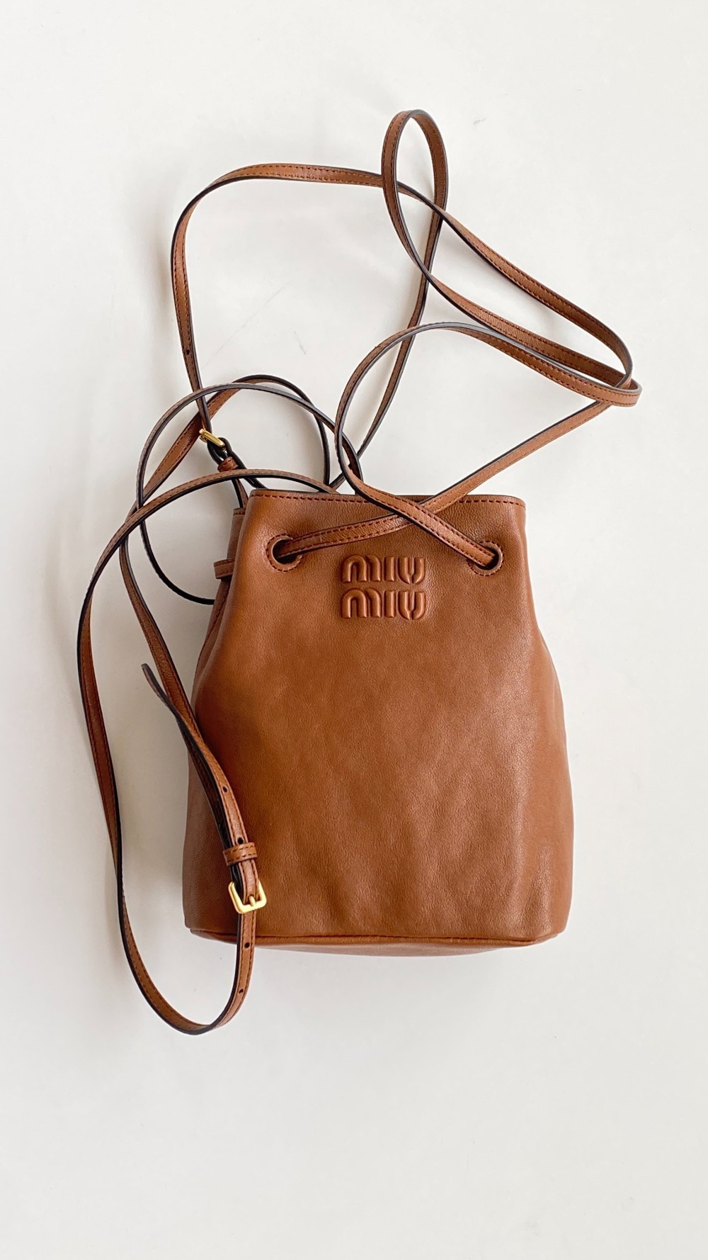 미우미우 나파 가죽 미니 백