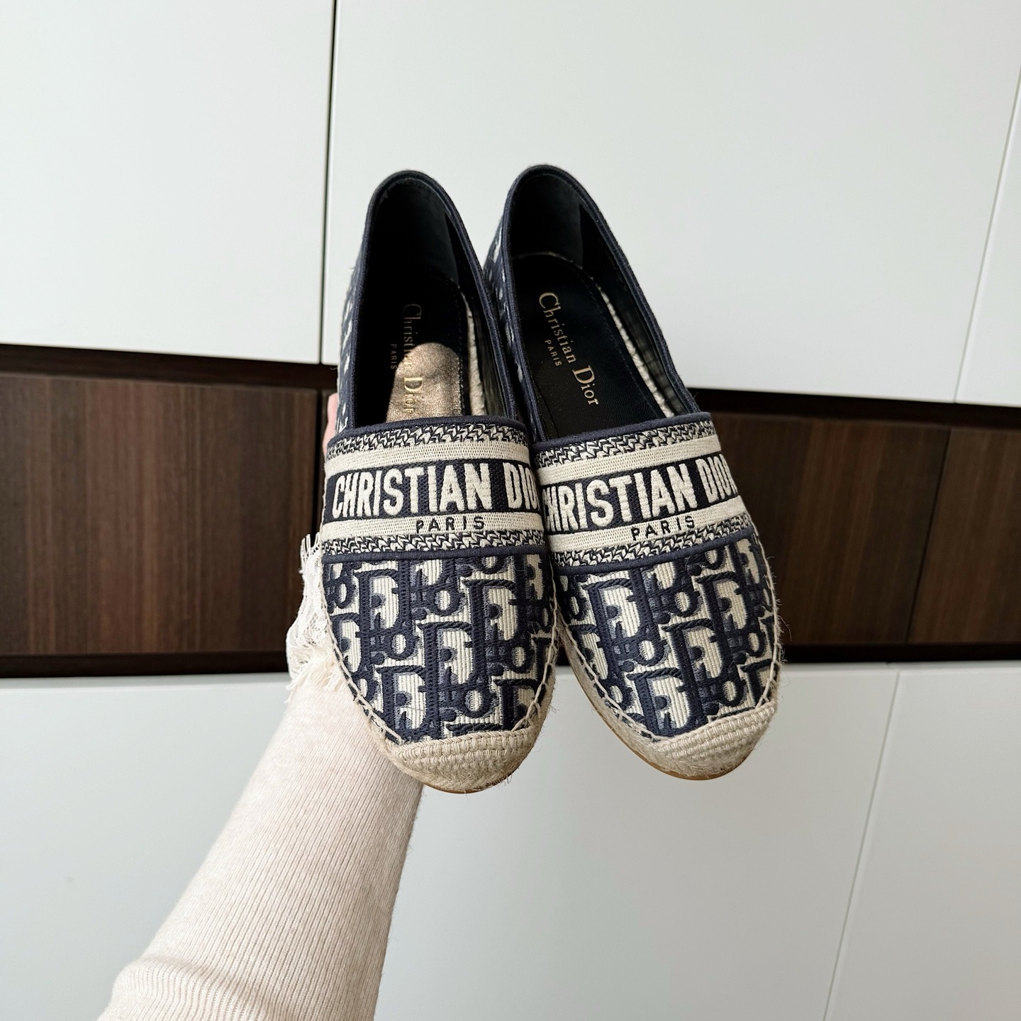 디올 그랑빌 오블리크 에스파듀