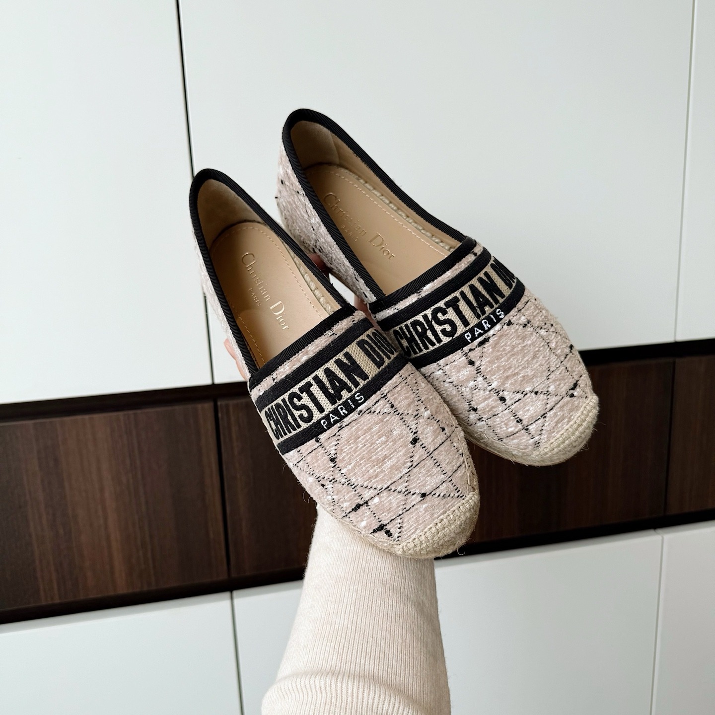 디올 그랑빌 오블리크 에스파듀