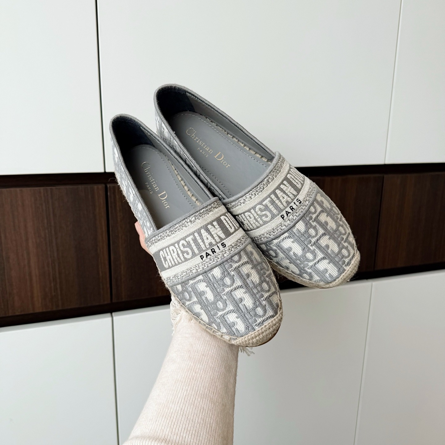 디올 그랑빌 오블리크 에스파듀