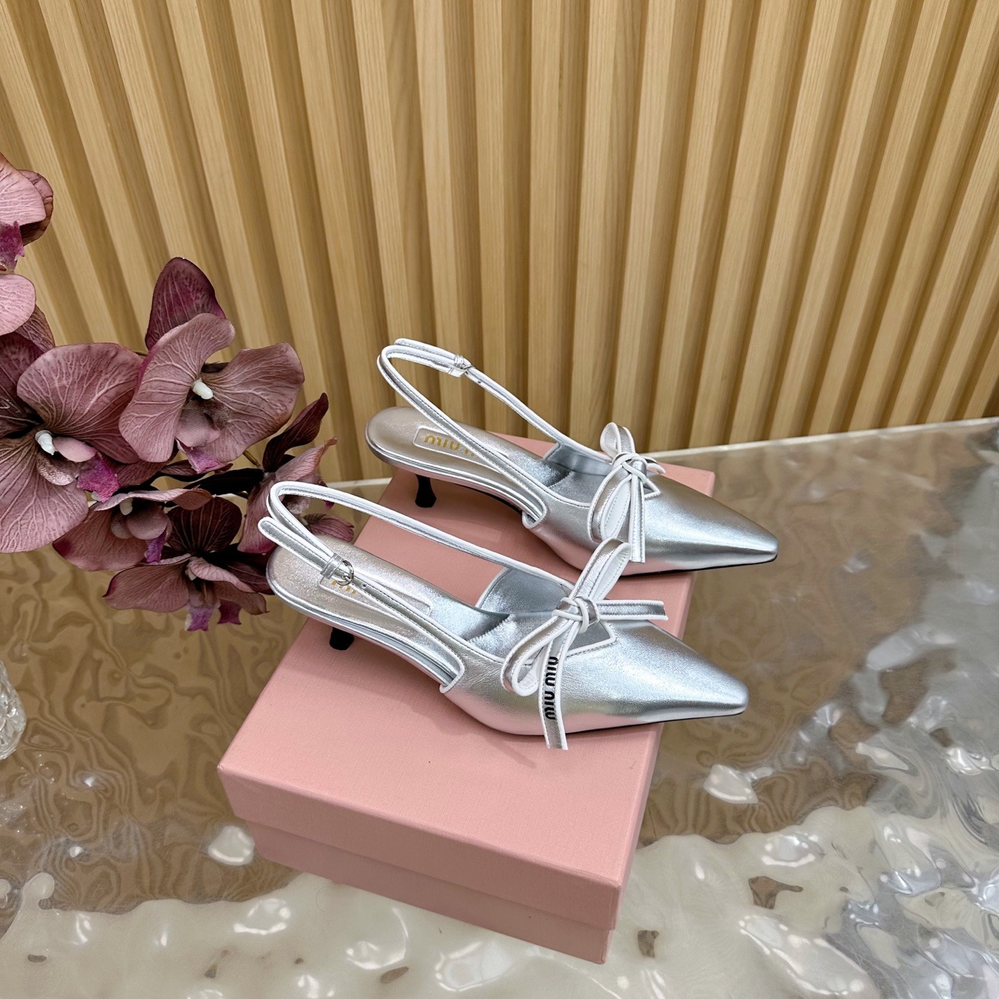 미우미우 신상 리본힐