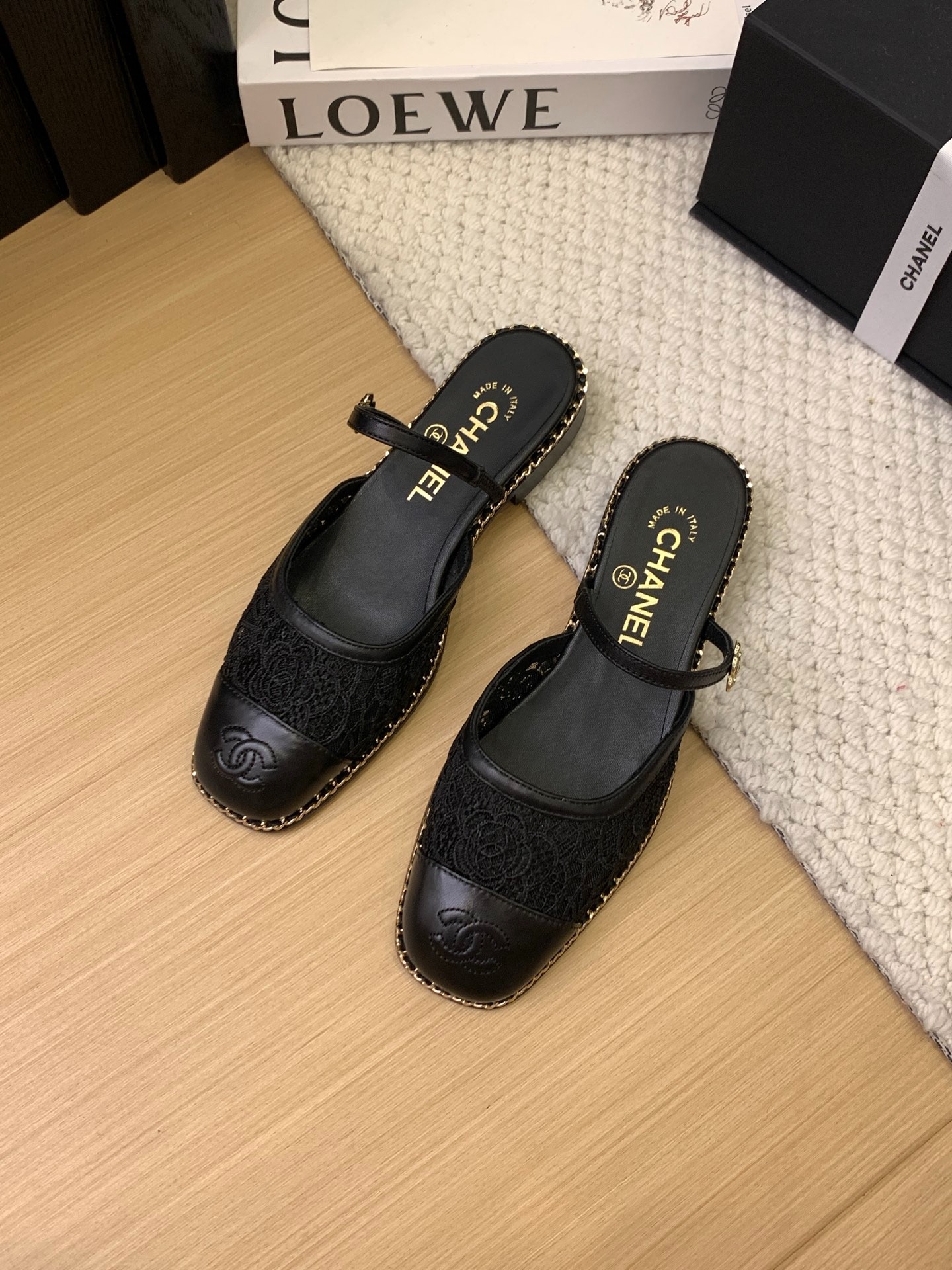 샤넬 25 신상 플랫 체인 슬리퍼