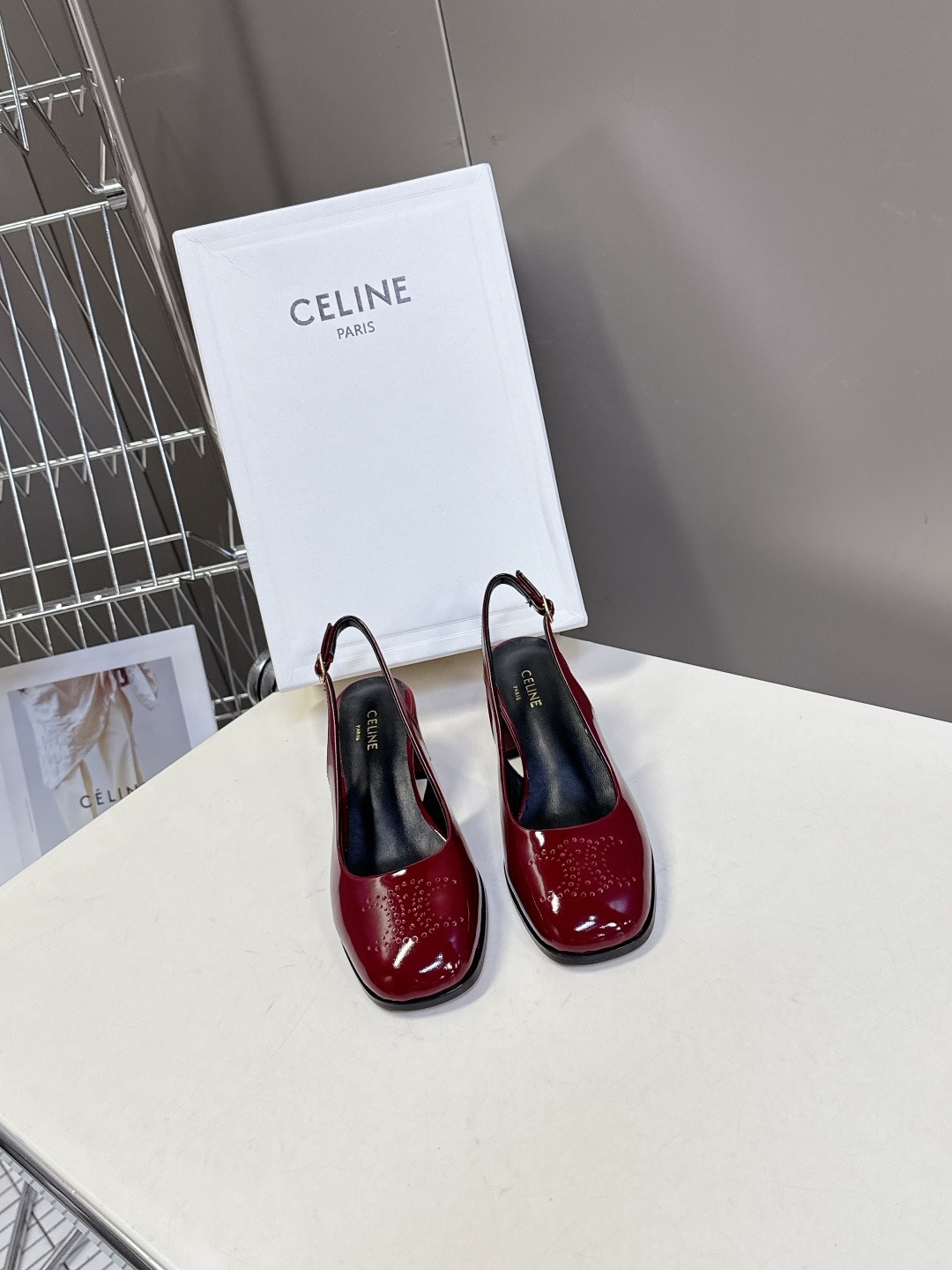 셀린느 신상 오픈토 힐