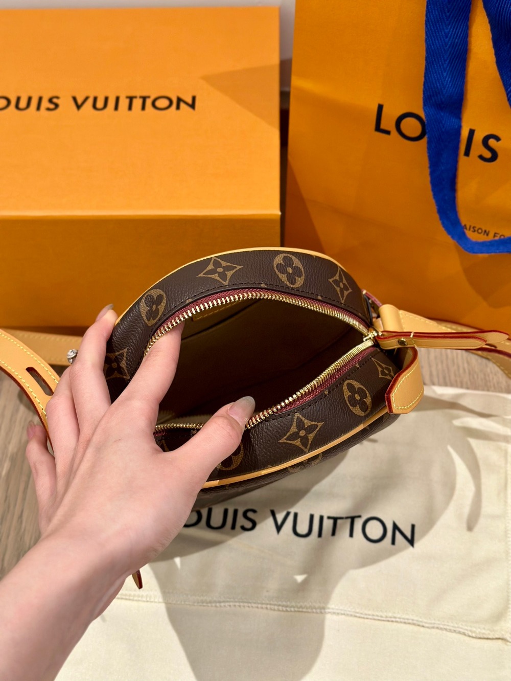 루이비* 부아뜨 샤포 수플 PM 