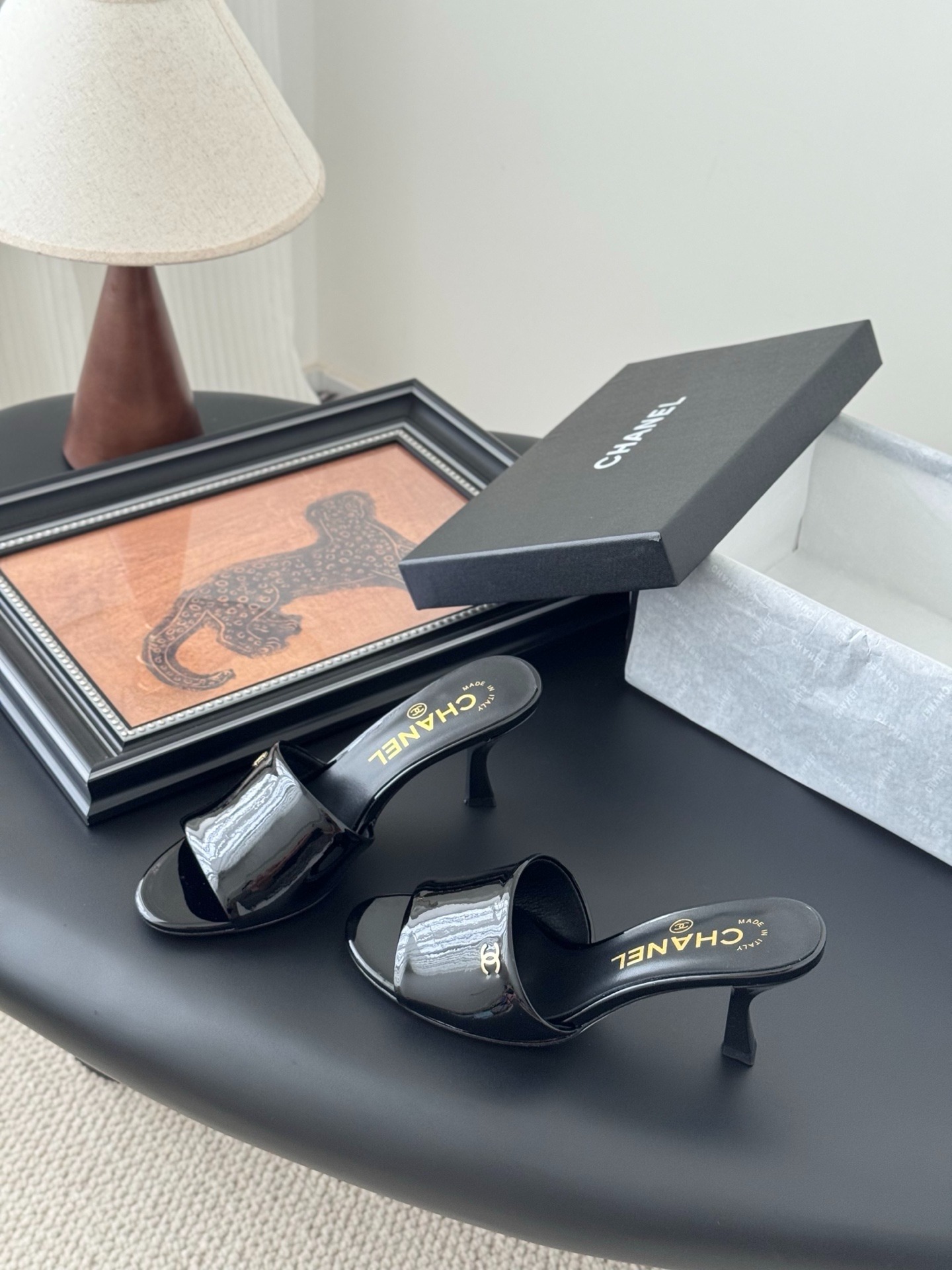 샤넬 25P 신상 더블C 슬리퍼