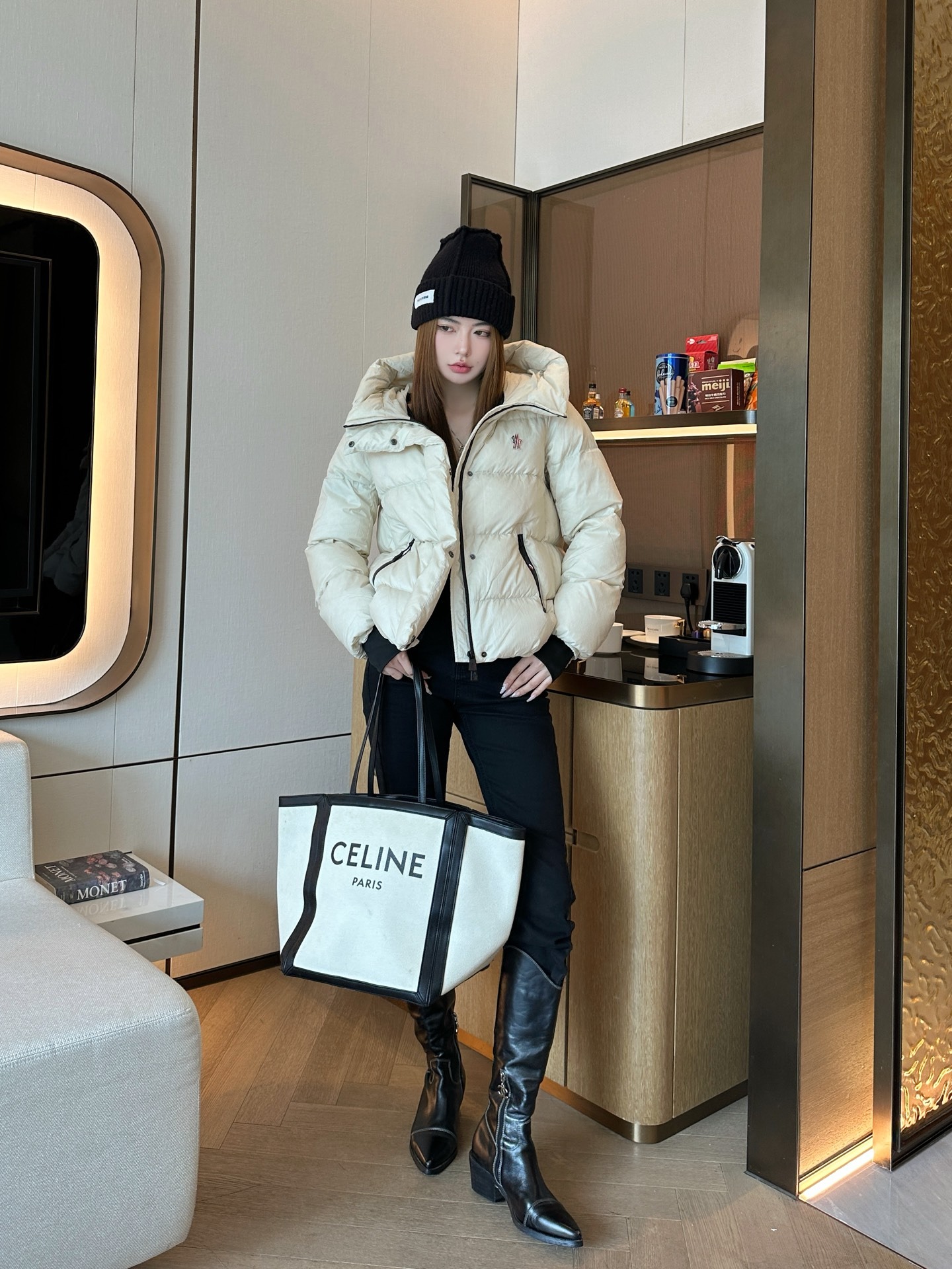 몽클레어 신상 후드 긴팔 패딩 코트