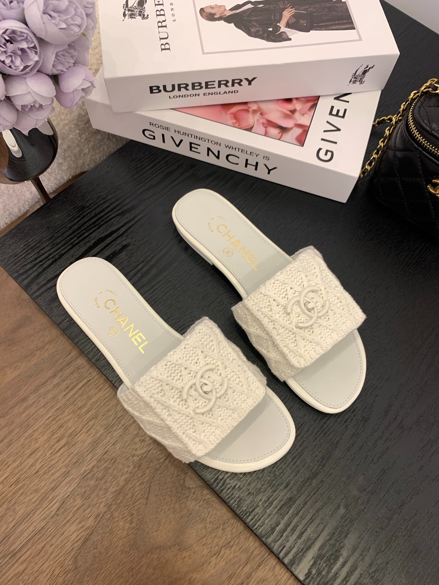 샤넬 25 신상 니트 슬리퍼