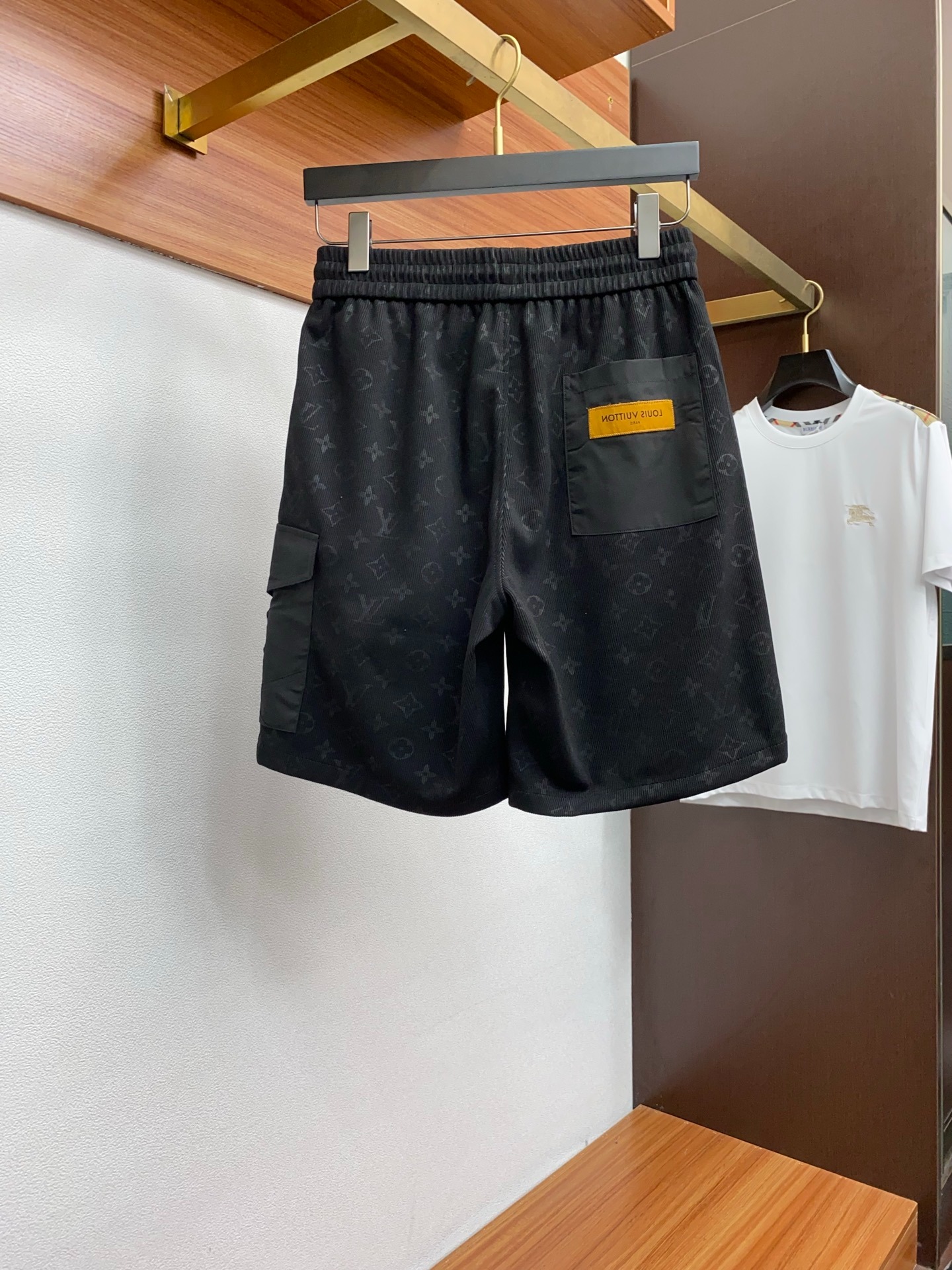 루이비통 2025 봄여름 신상 캐주얼 반바지
