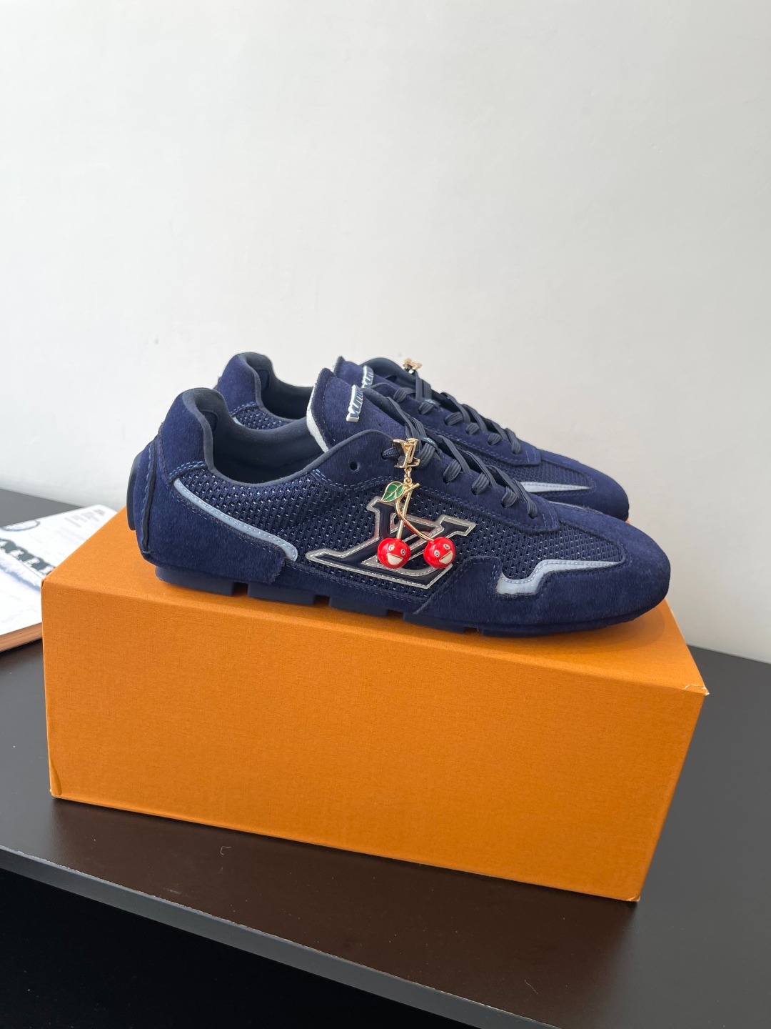 루이비통 신상 스니커즈