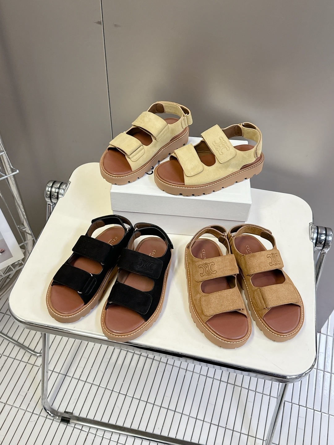 셀린느 봄여름 신상 빈티지 로마 샌들