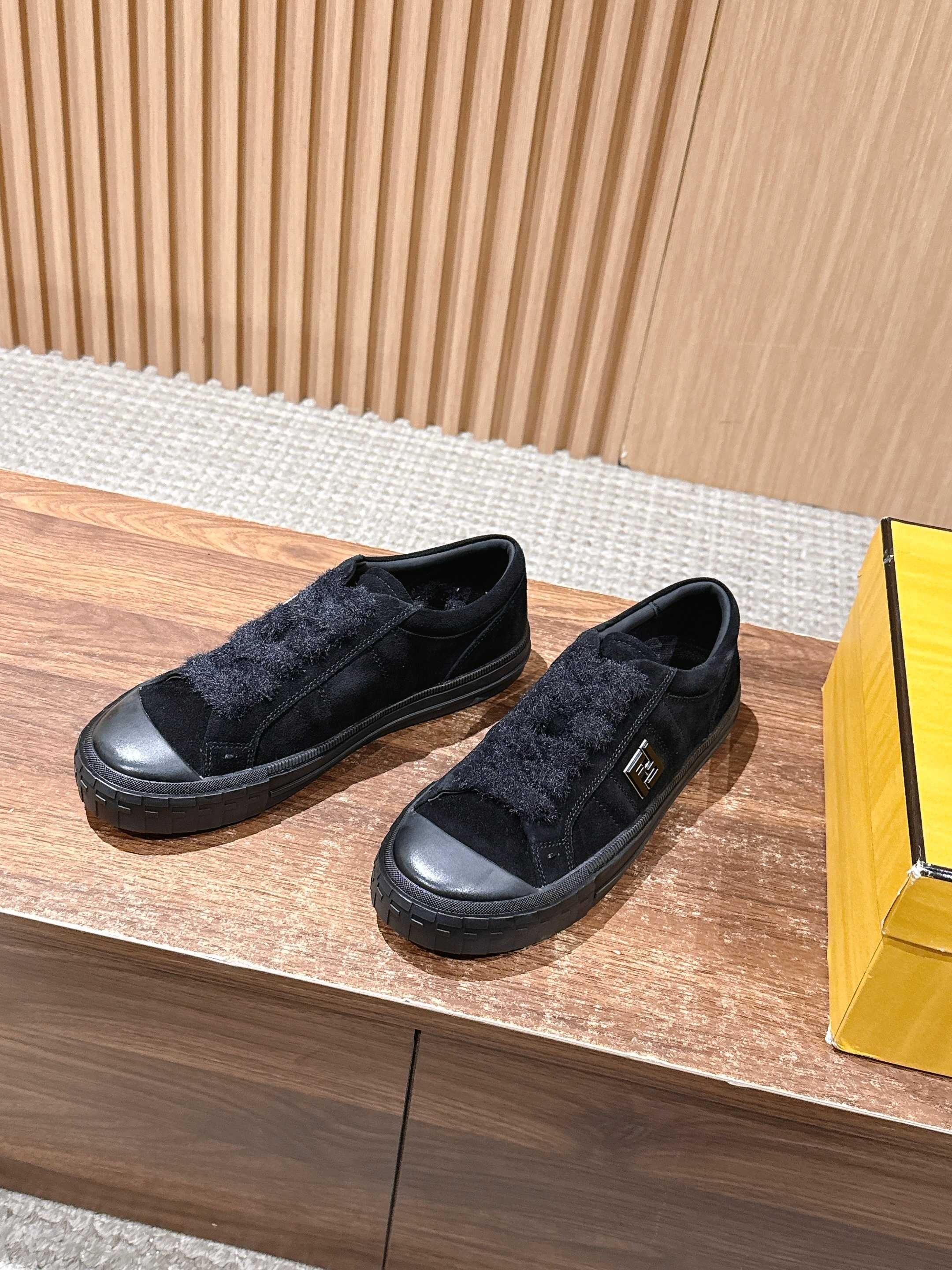 펜디 신상 로우컷 운동화