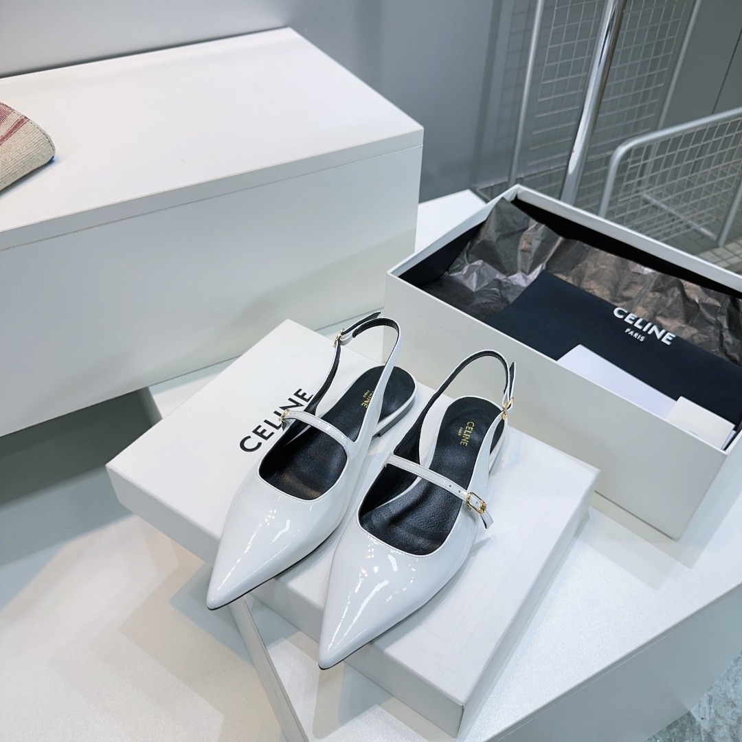 셀린느25 봄여름 신상 스틸레토 플랫 슈즈