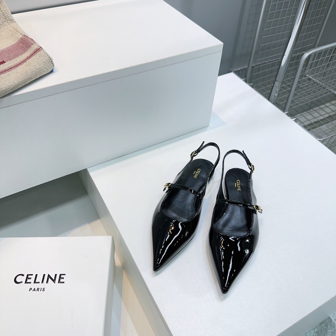 셀린느25 봄여름 신상 스틸레토 플랫 슈즈