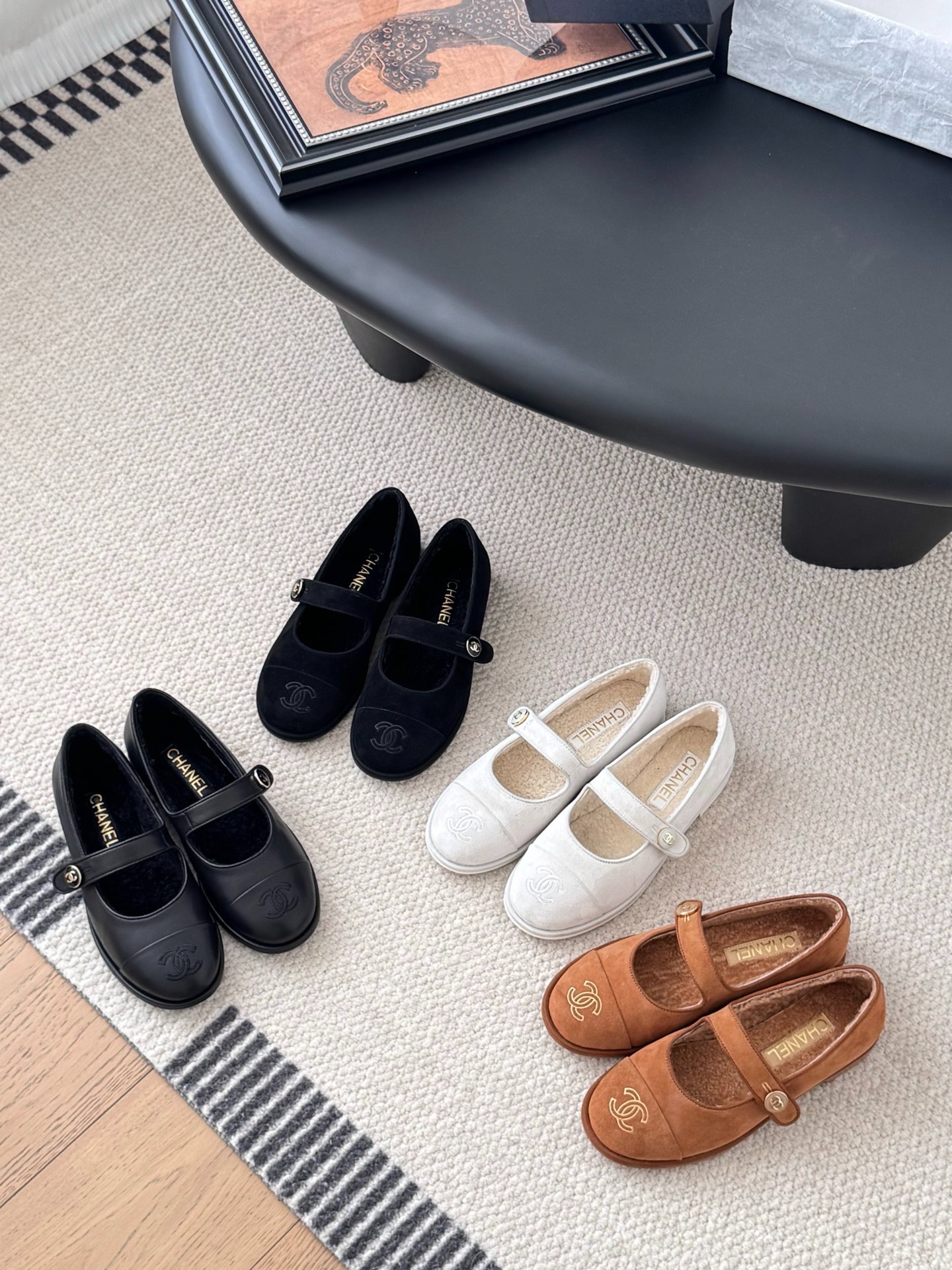 샤넬 25B 가을겨울 신상 뽀글이 메리제인 플랫