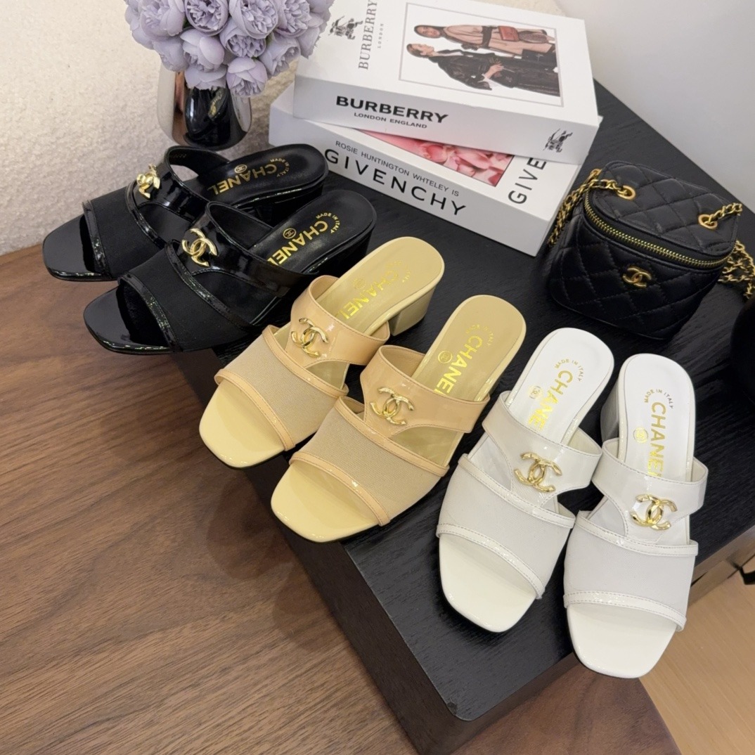 샤넬 25 신상 스퀘어 메쉬 통굽 슬리퍼