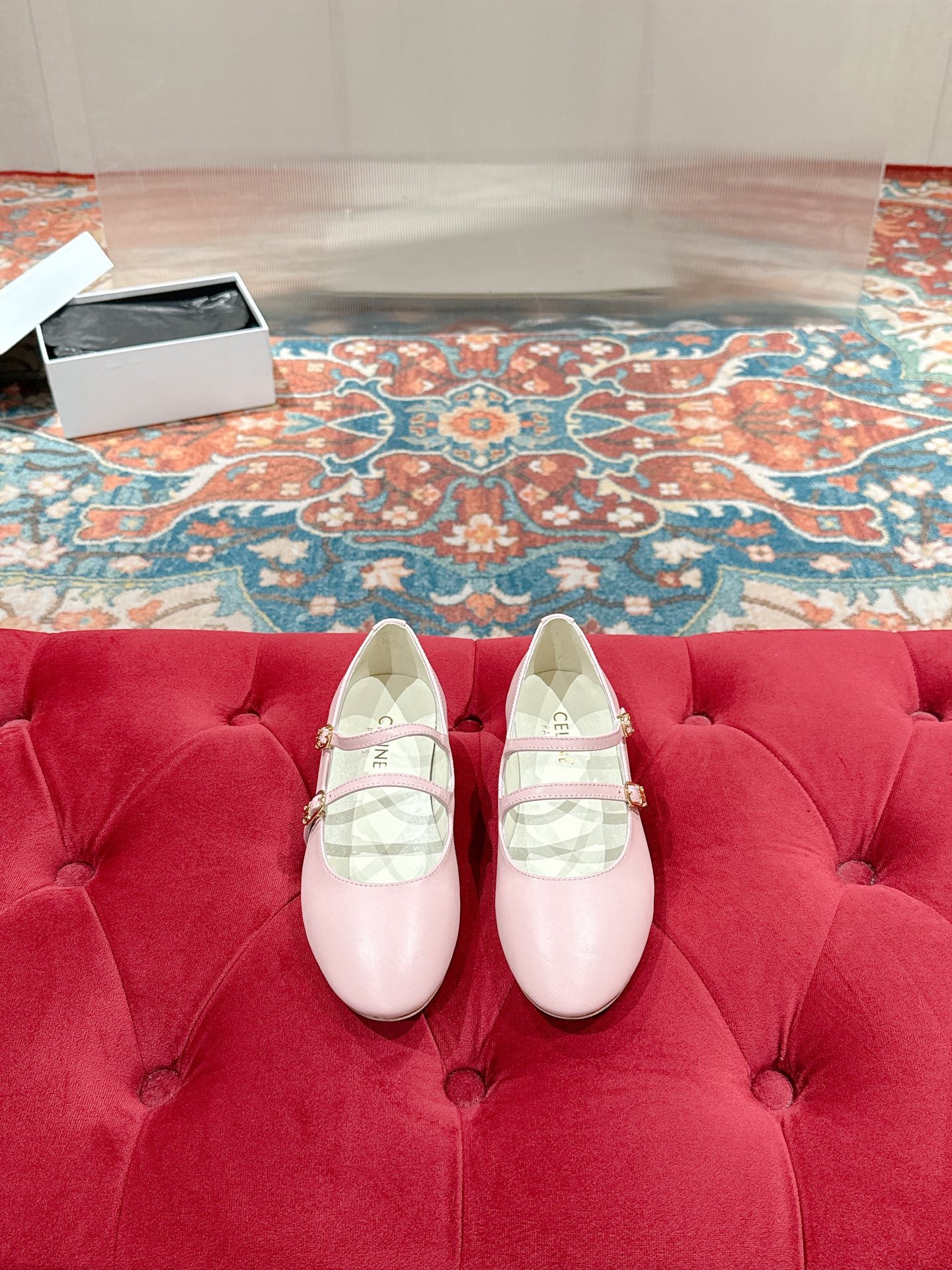 셀린느 봄여름 패션 메리제인 힐