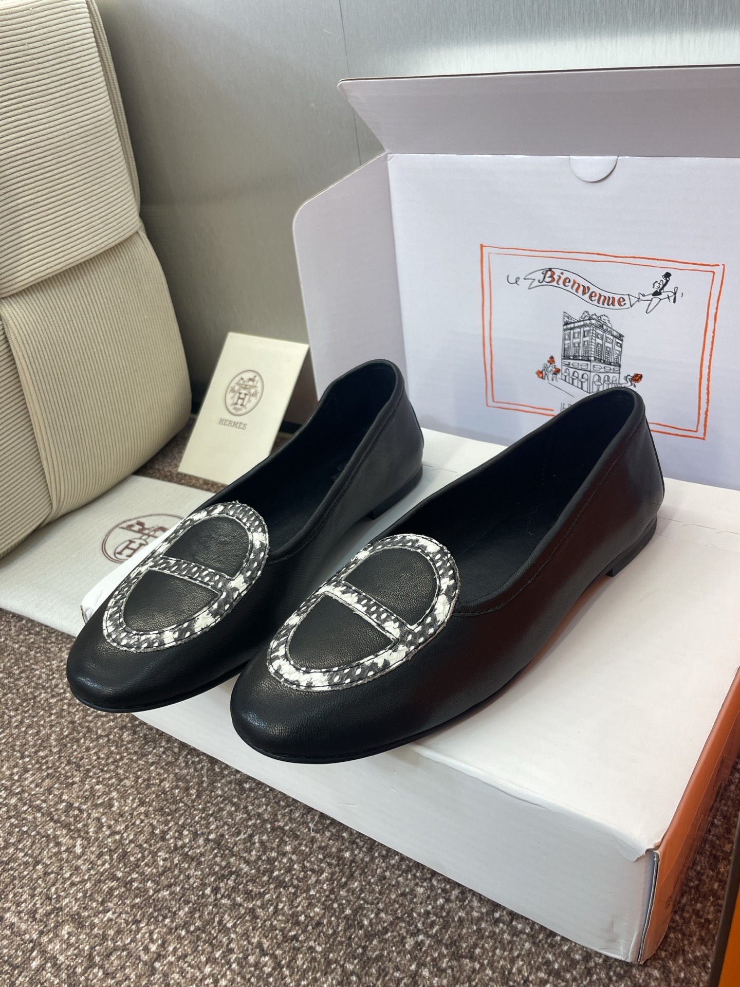 에르메스 25 봄여름 신상 메리제인 로퍼 단화